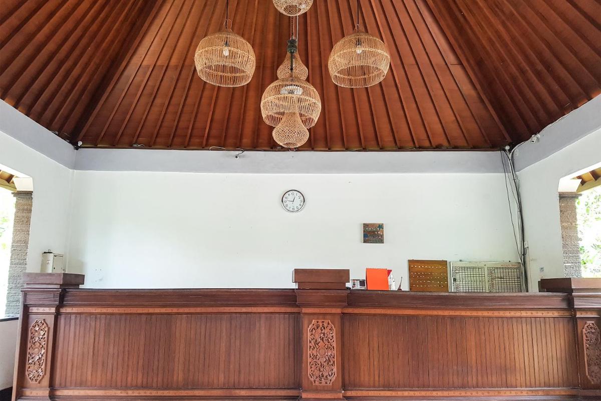 hotel reception