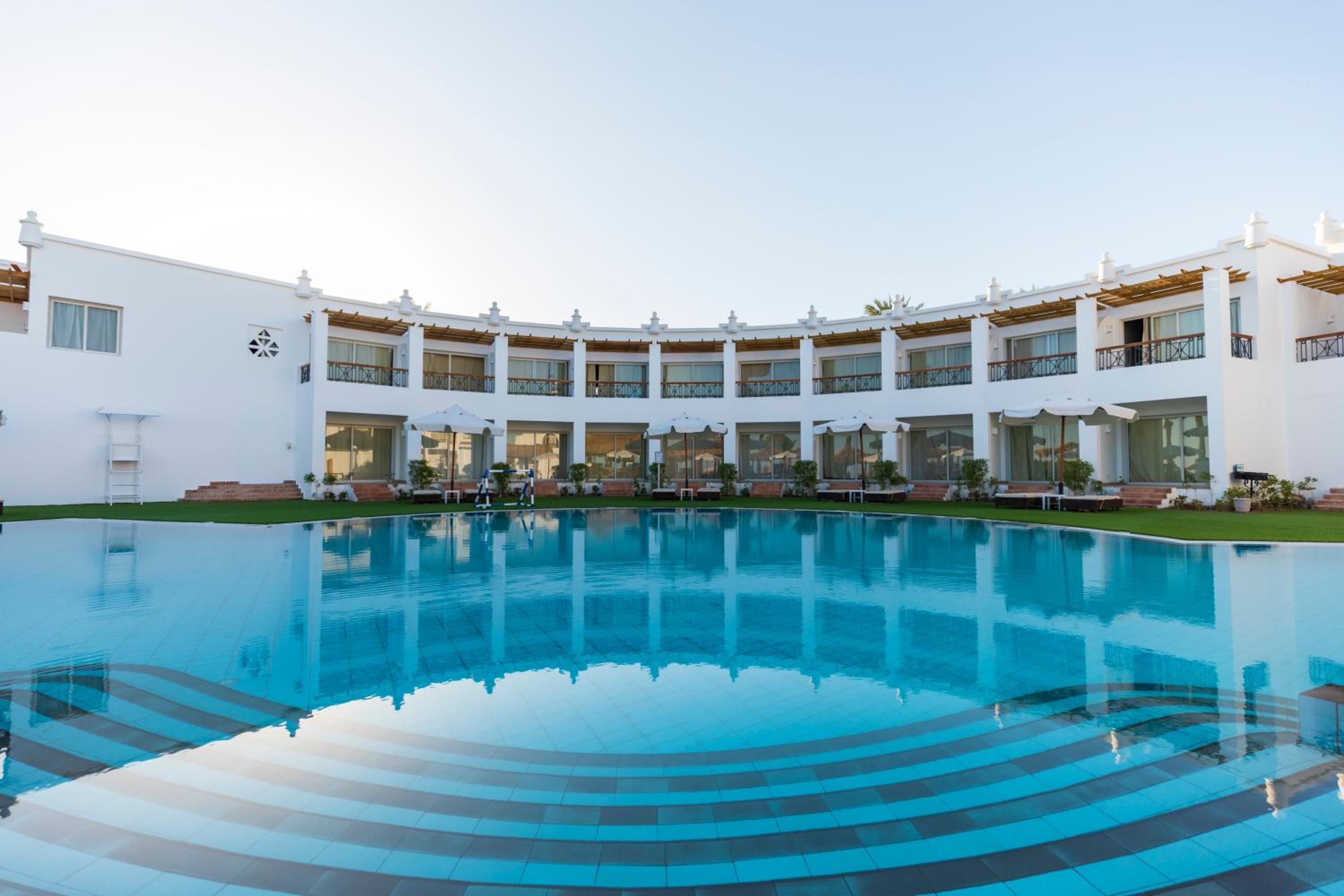Sunrise Remal Beach Resort - Image 5