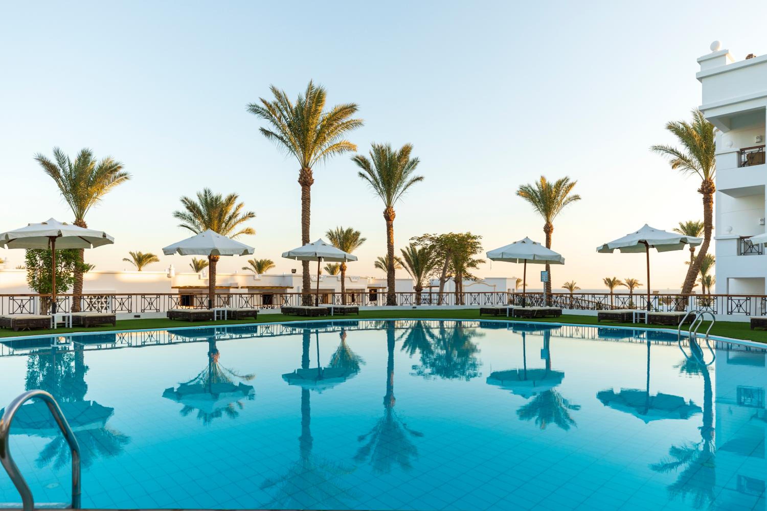 Sunrise Remal Beach Resort - Image 3
