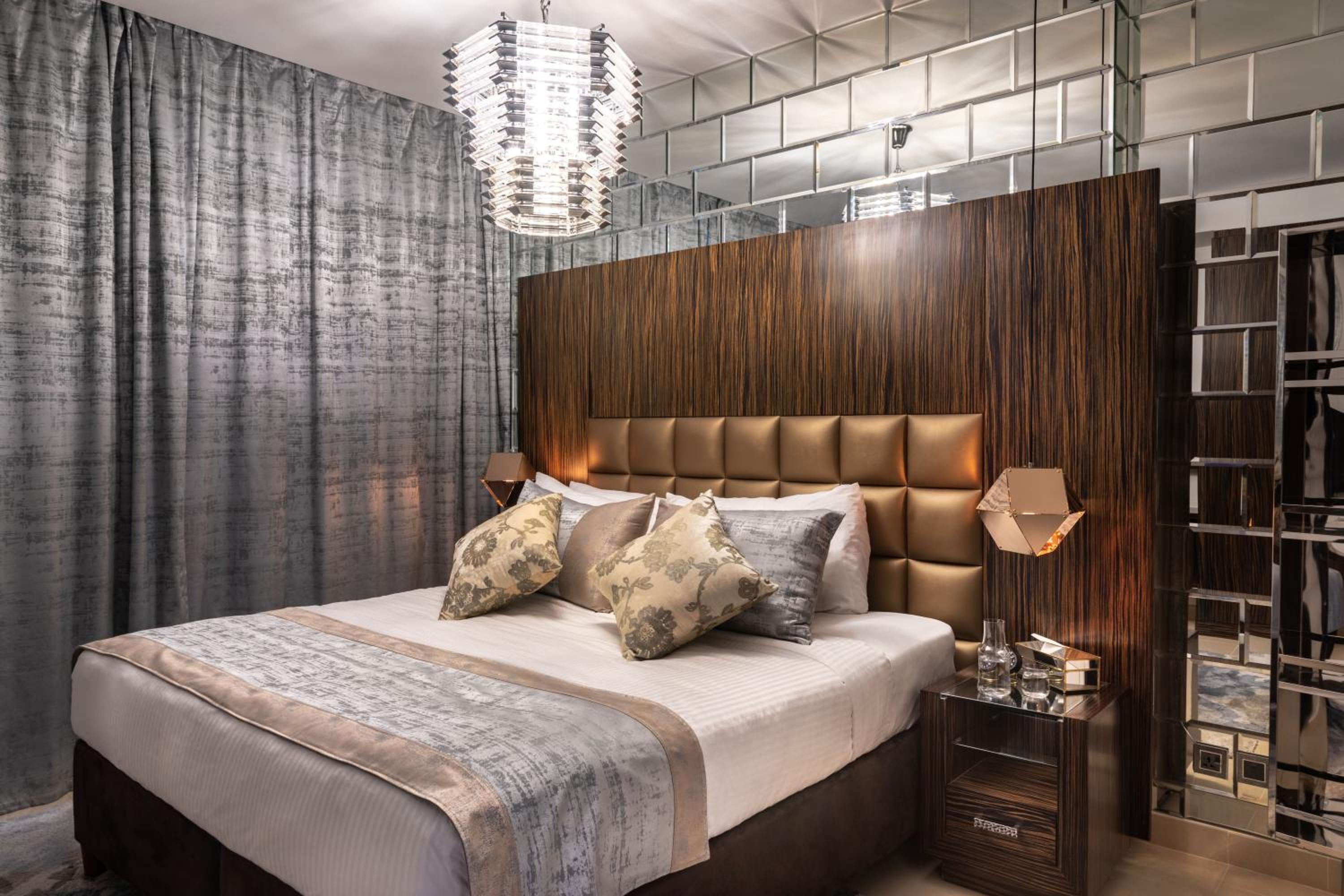 Royal Club By RVHR, Bonnington Residential Tower - JLT