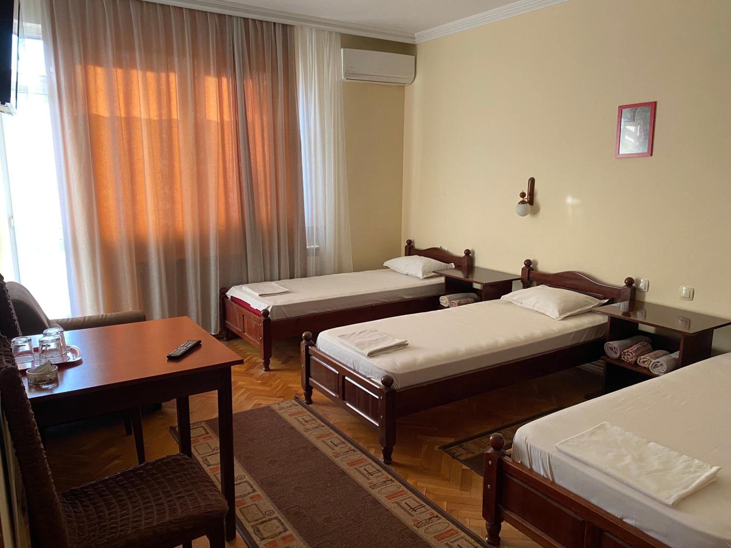 Family Hotel 