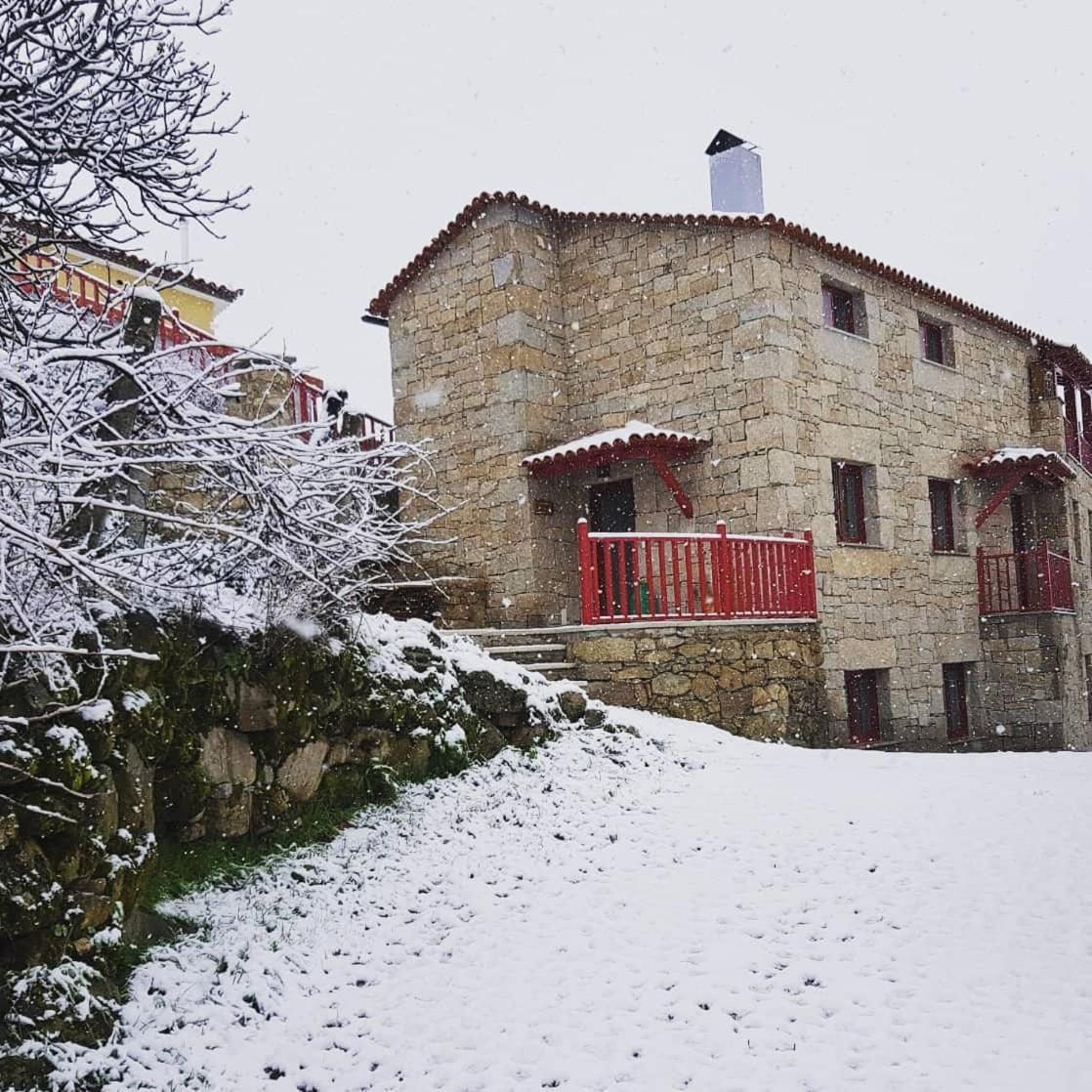 Casas Da Ribeira