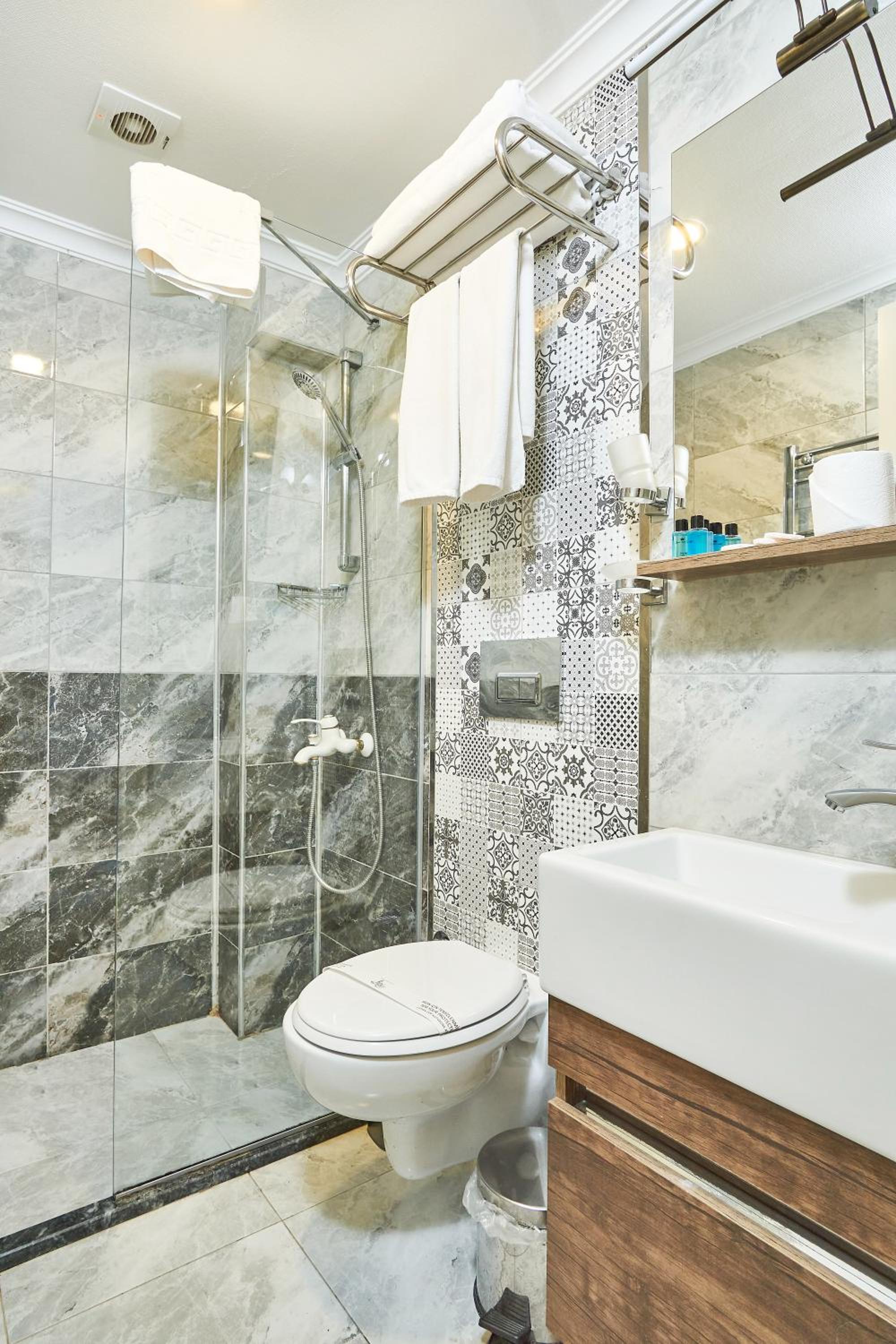 Beyazit Palace Otel Cafe & Restoran - Image 31