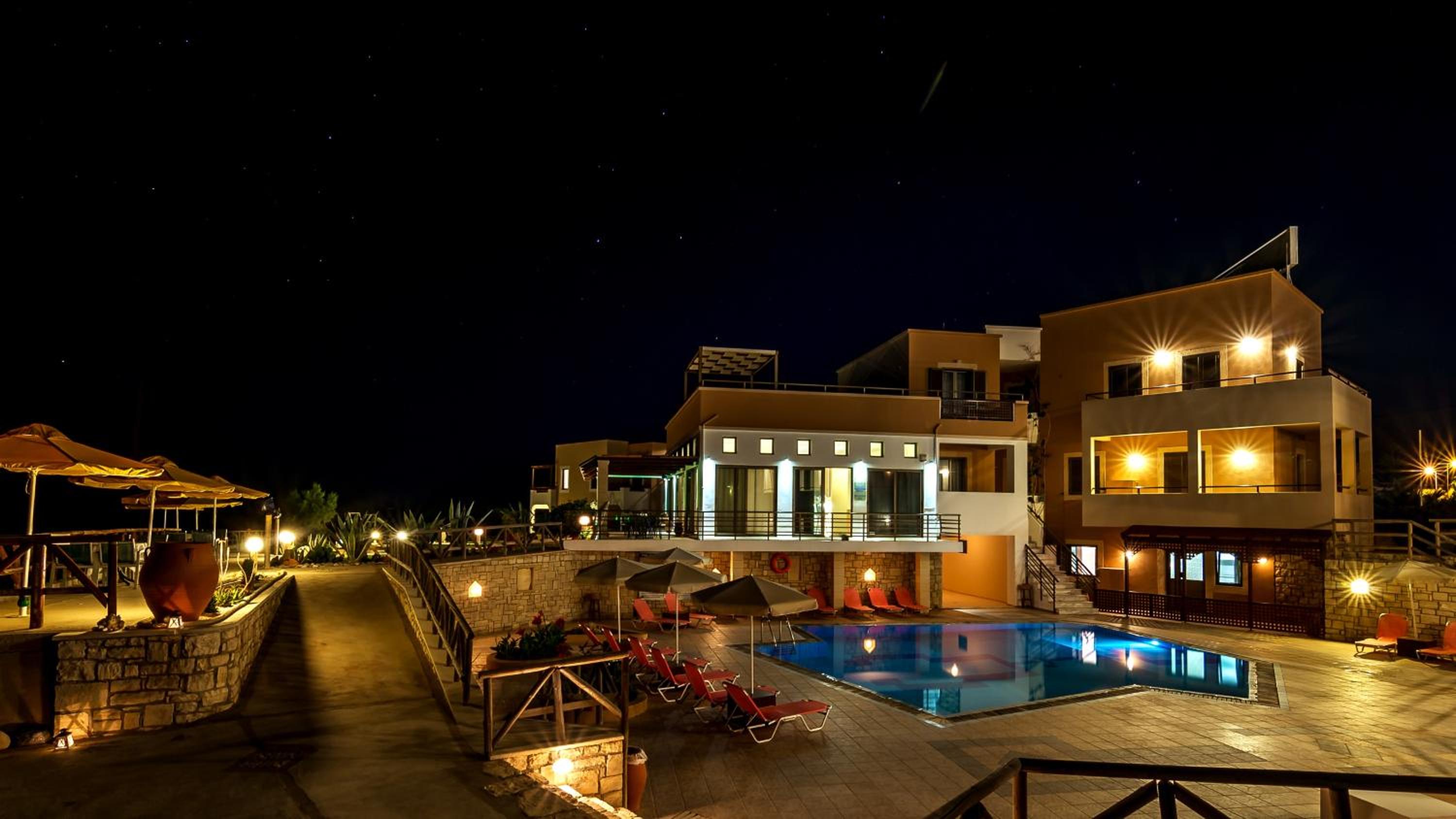Alkionis Beach Hotel Apartments