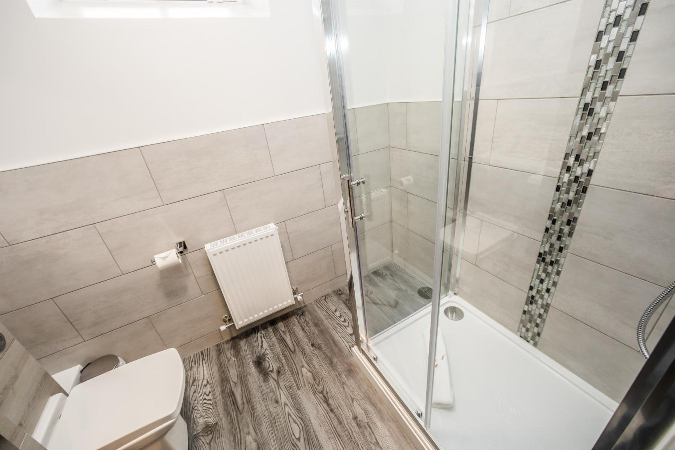 Huddersfield Vacations - Stay Hotel - Property Image 10