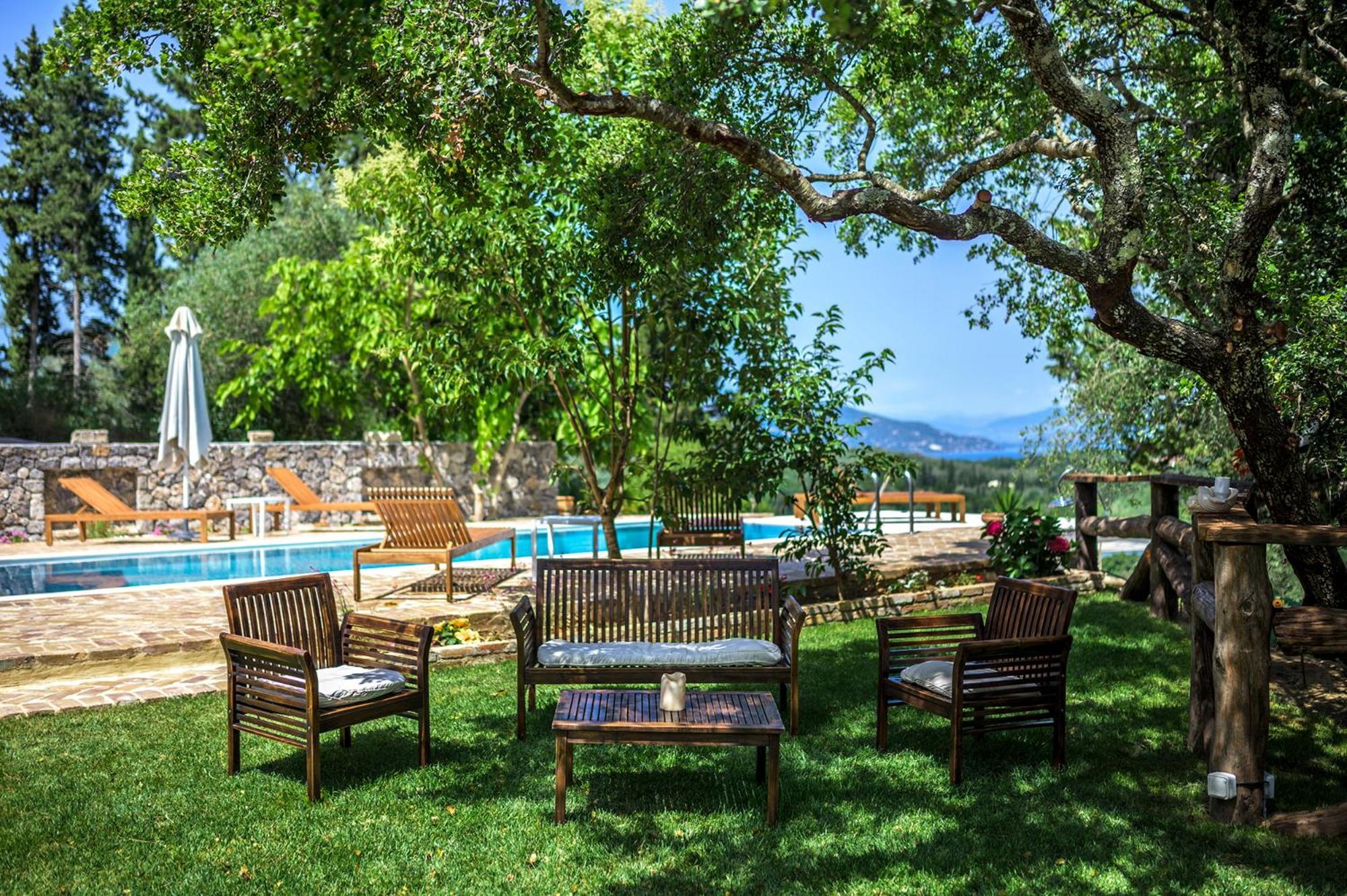 Villa Fioraki