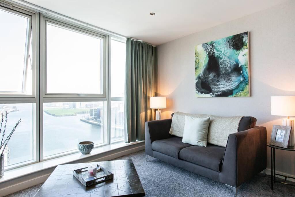 Titanic & City Views, Ultra Luxury City Parking view 3