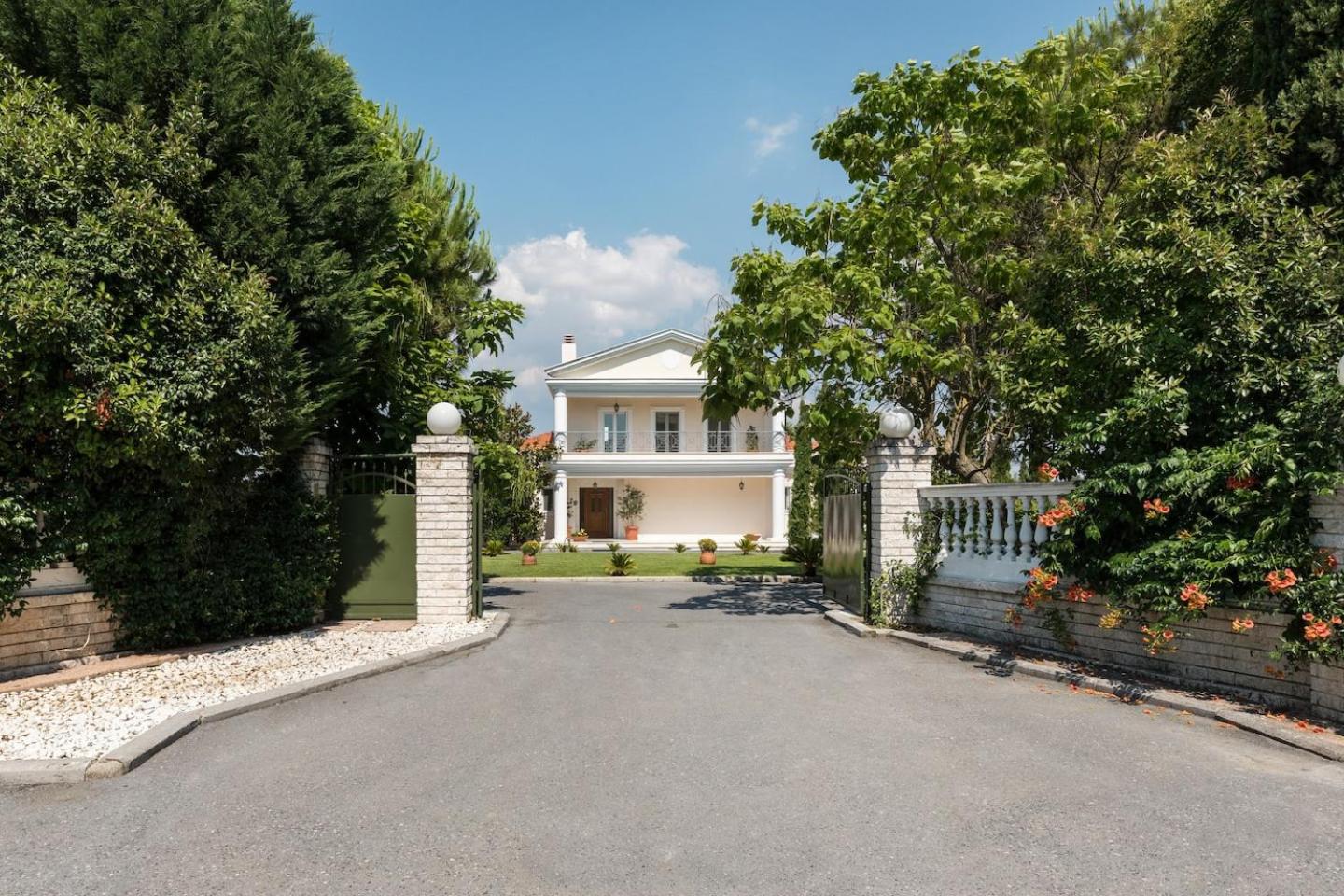 Villa Elena view 5