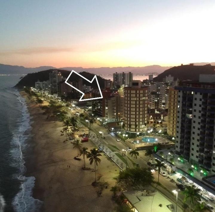 Ap na Avenida da Praia