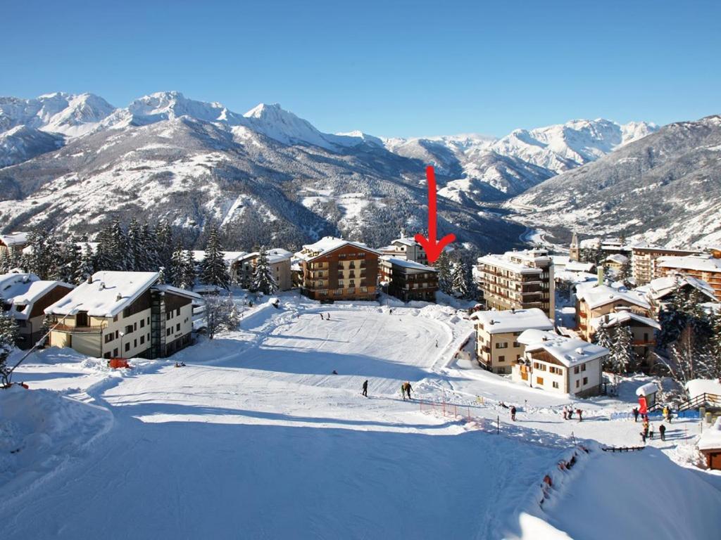 SAUZE d'OULX LOVELY AND SUPER CENTRAL view 3