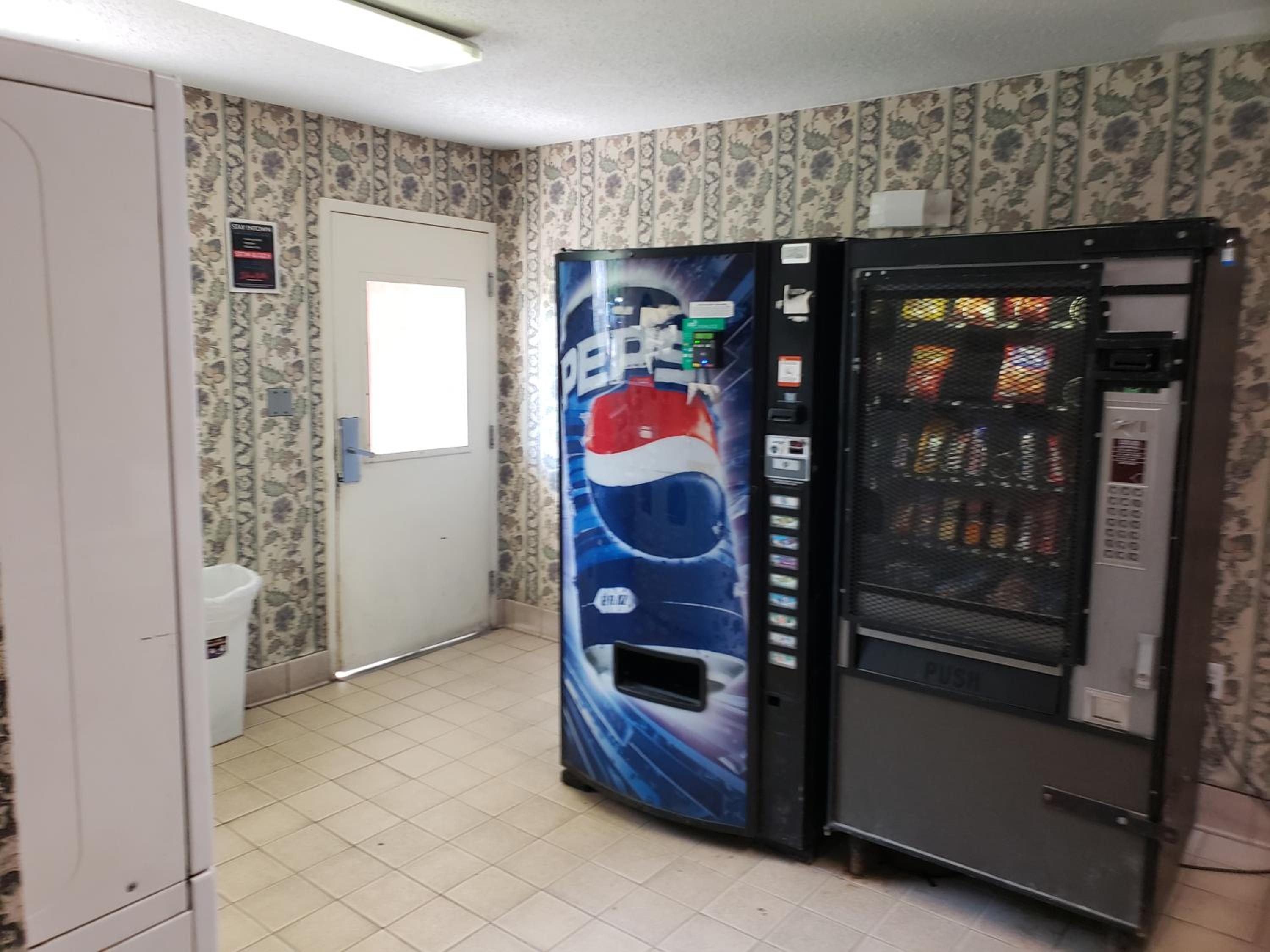 Macon Vacations - InTown Suites Extended Stay Macon GA - Property Image 11