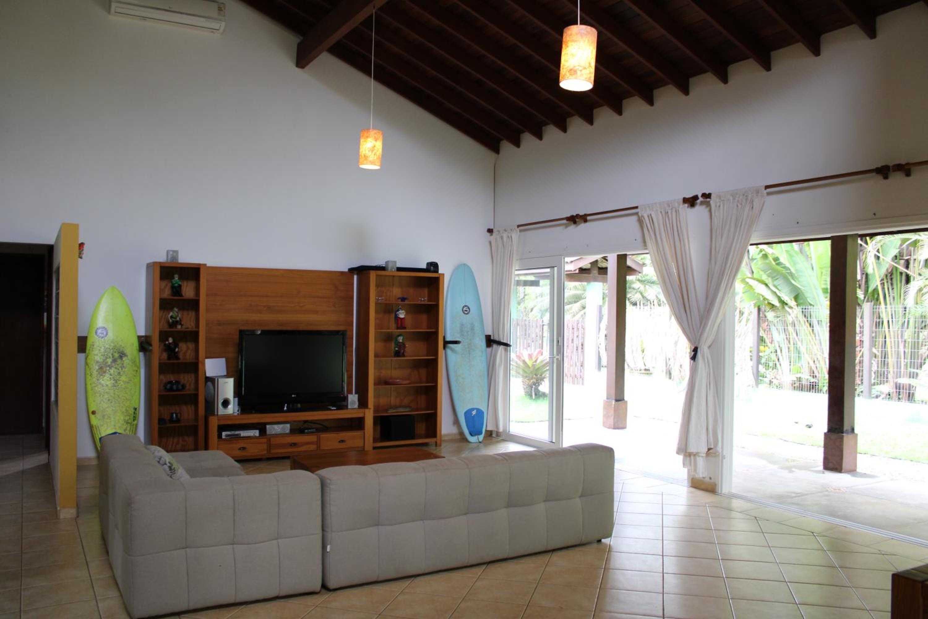 Praia de Itamambuca- Casa charmosa e iluminada