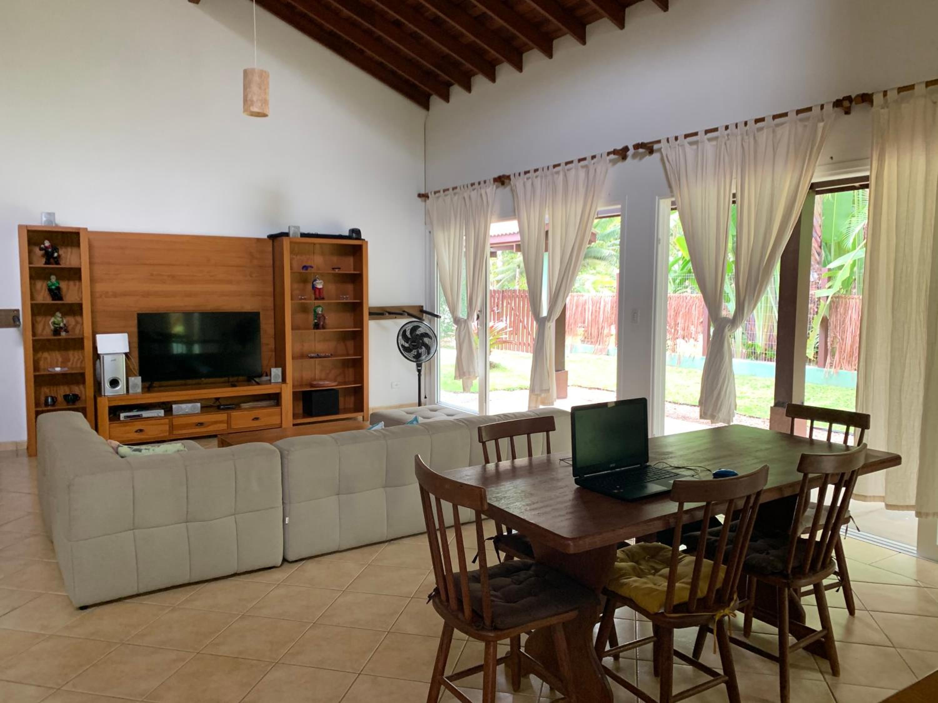 Praia de Itamambuca- Casa charmosa e iluminada