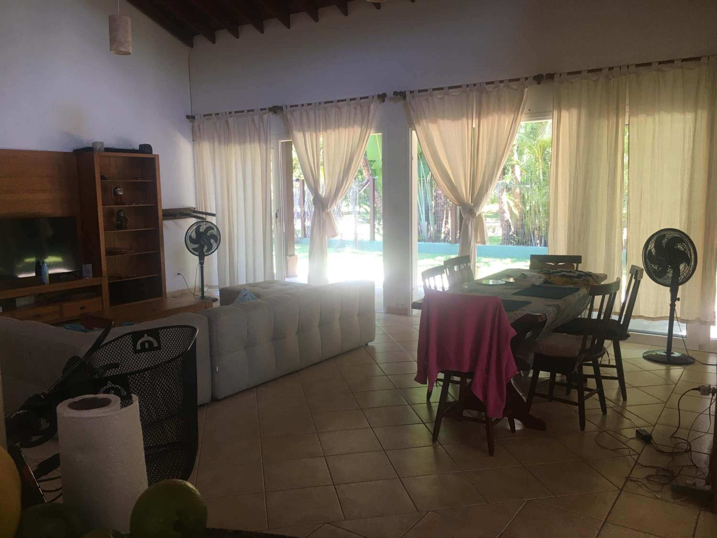 Praia de Itamambuca- Casa charmosa e iluminada