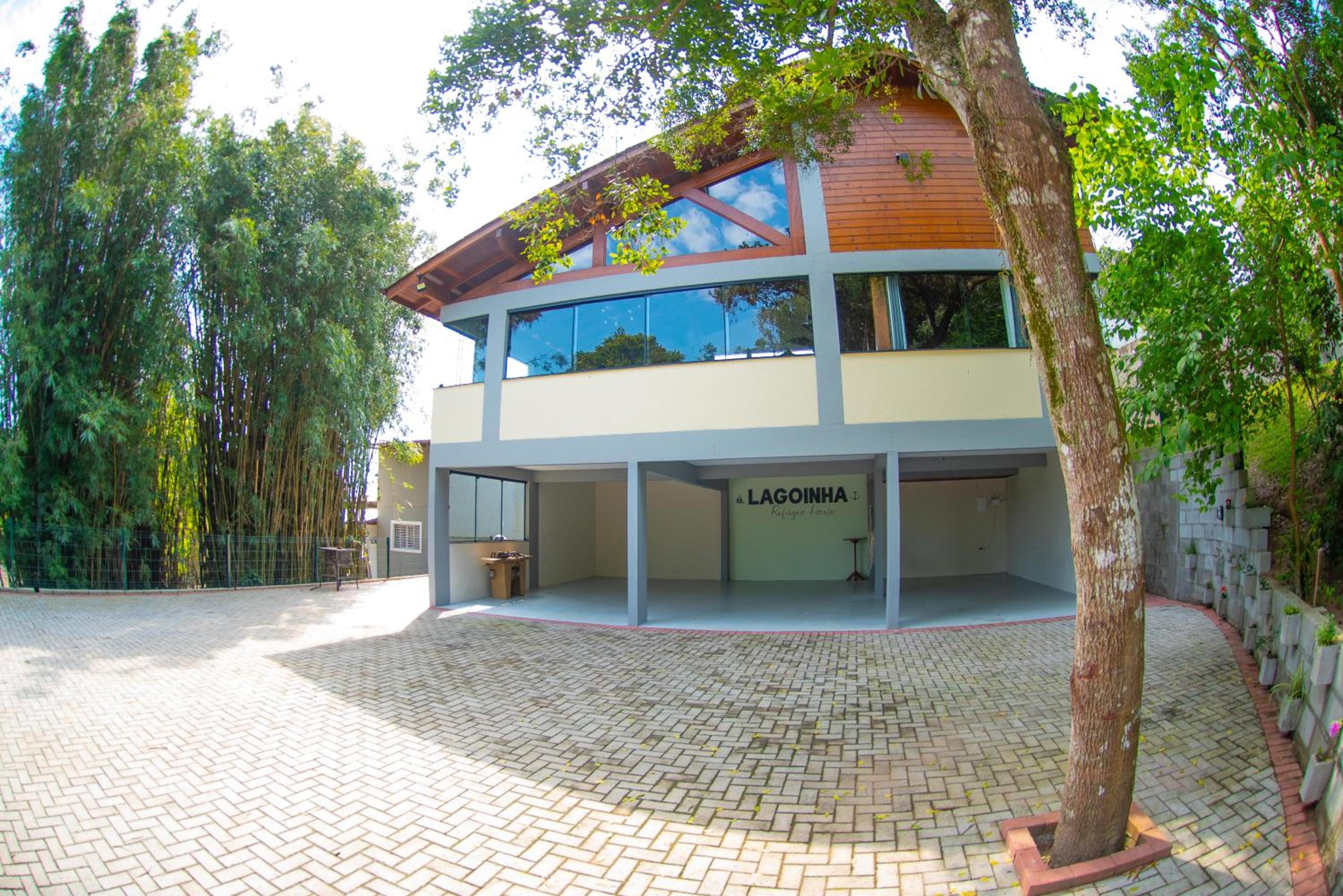 Lagoinha Refúgio House