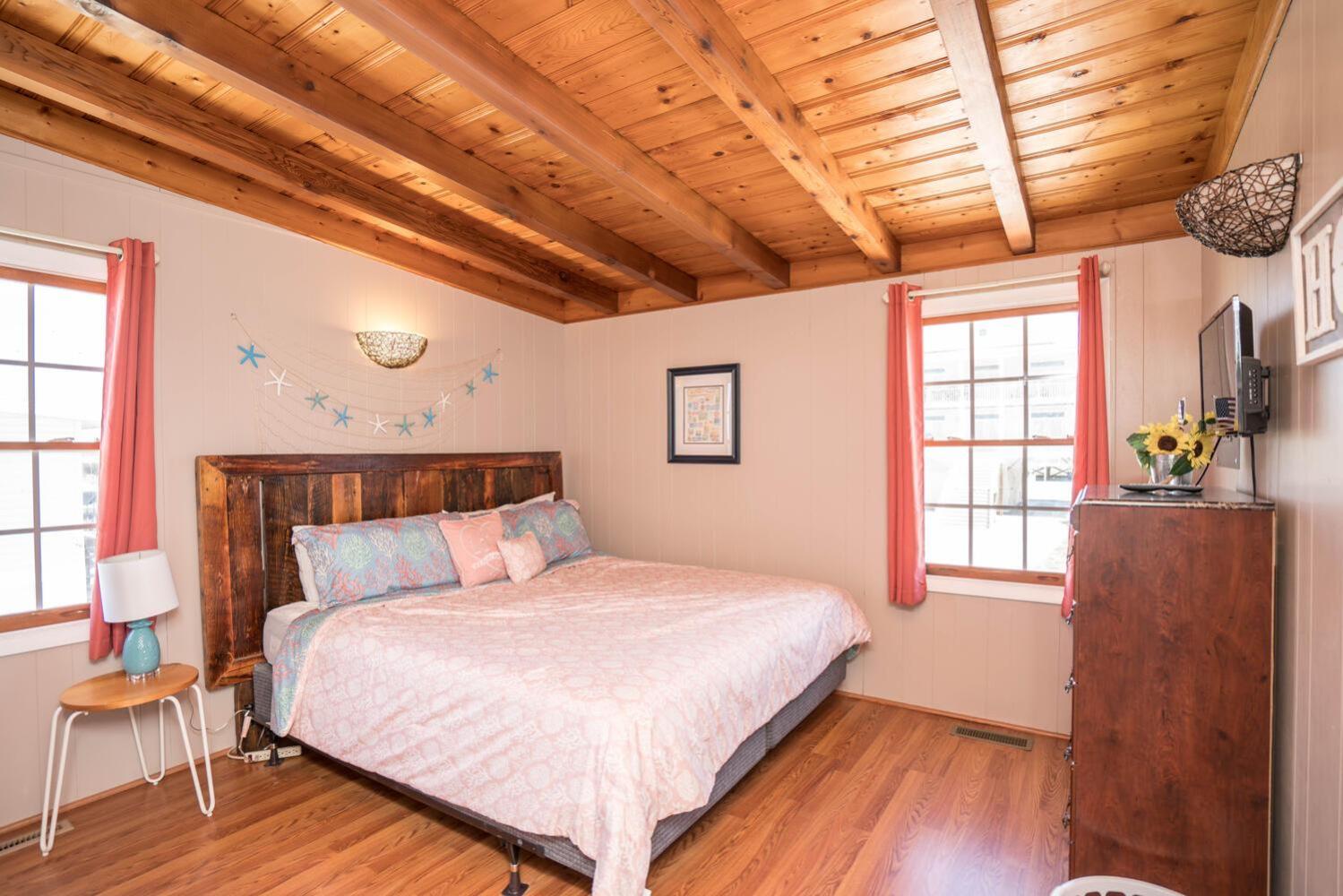 Oceanfront family fun home and dog friendly! Coastal Coop