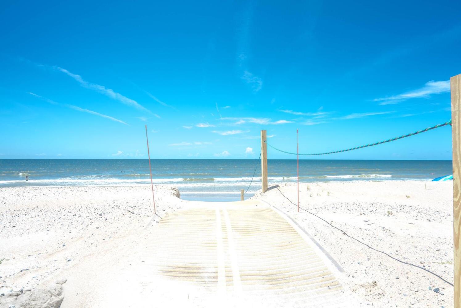 Oceanfront family fun home and dog friendly! Coastal Coop