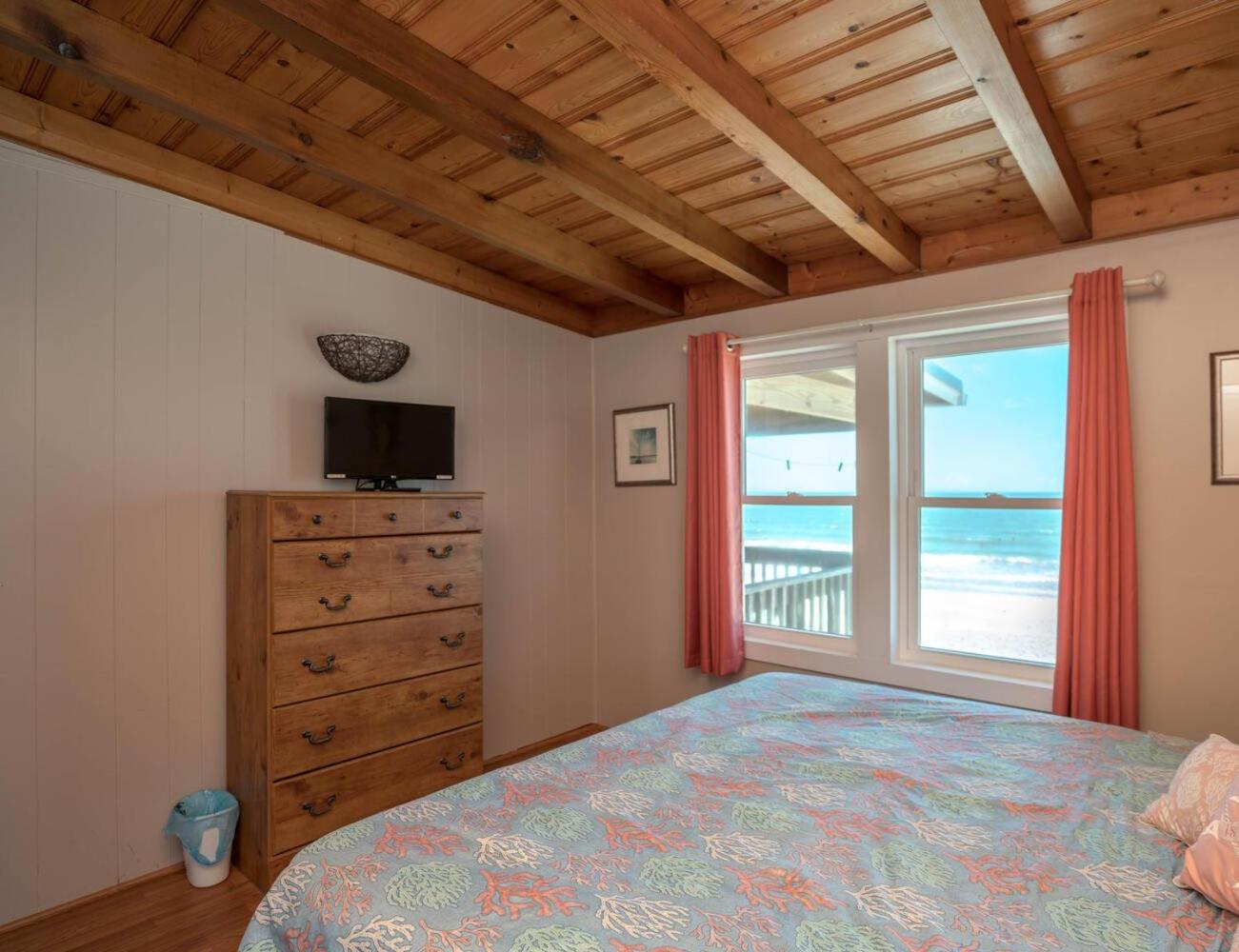 Oceanfront family fun home and dog friendly! Coastal Coop