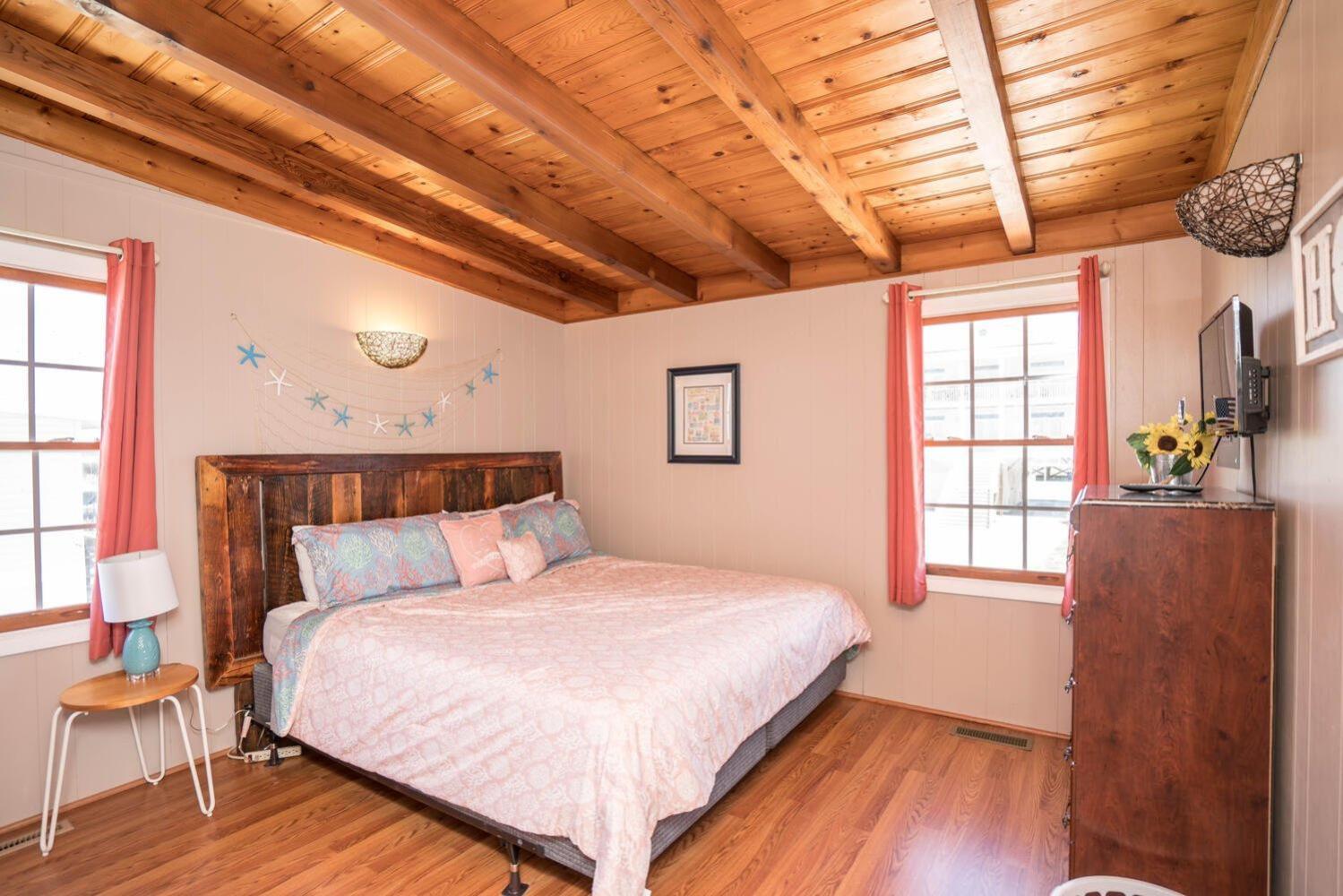 Oceanfront family fun home and dog friendly! Coastal Coop