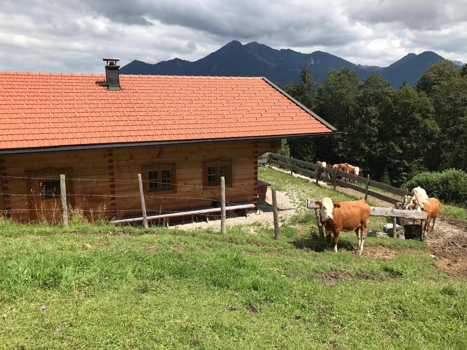 Huberhof, Mettenham view 3