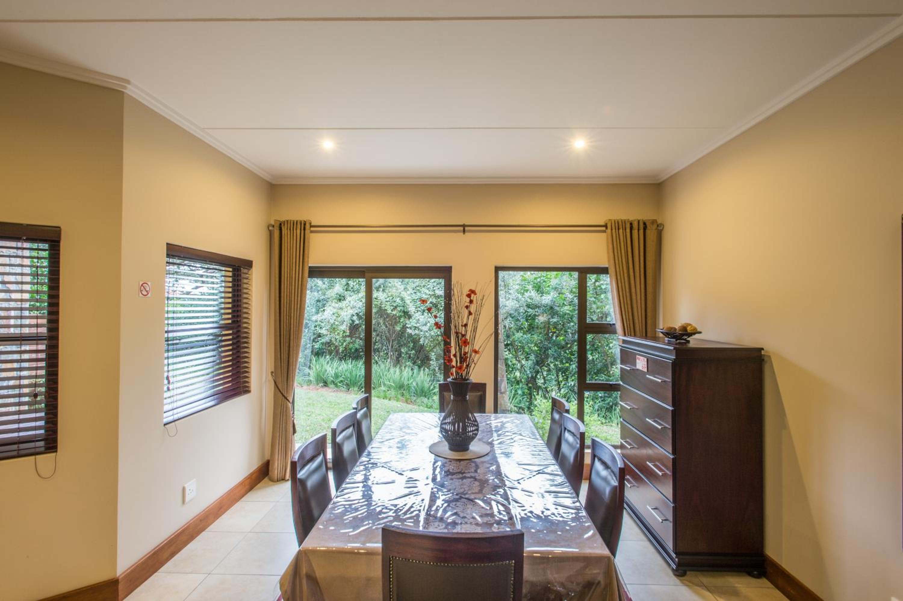 Zimbali Holiday Home - 3 Baluwatu view 3