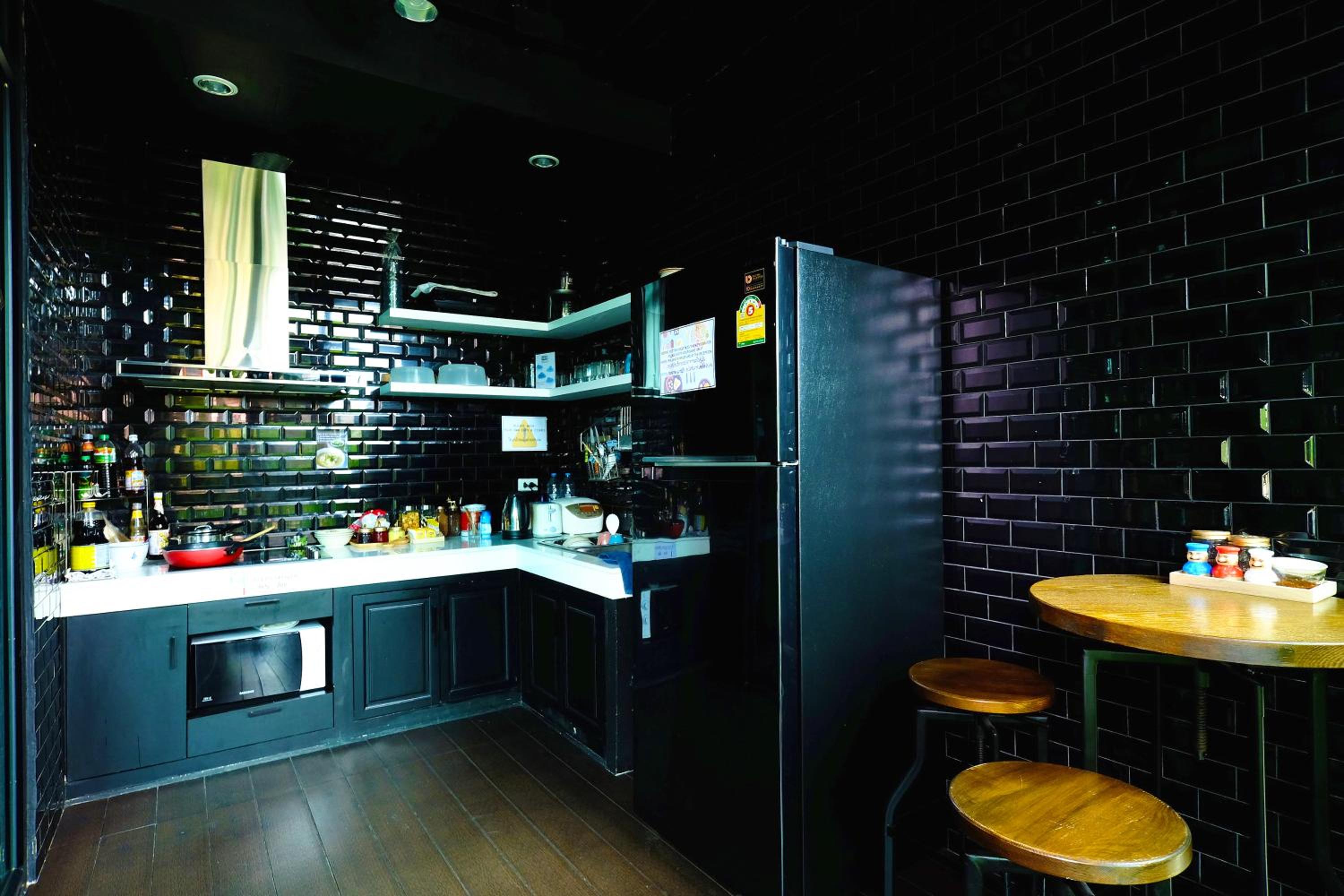 Wayha Hostel Don Mueang Airport