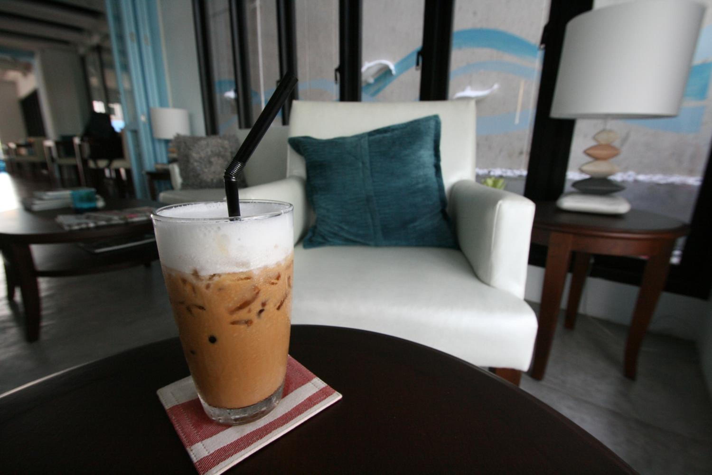 Apo Hotel