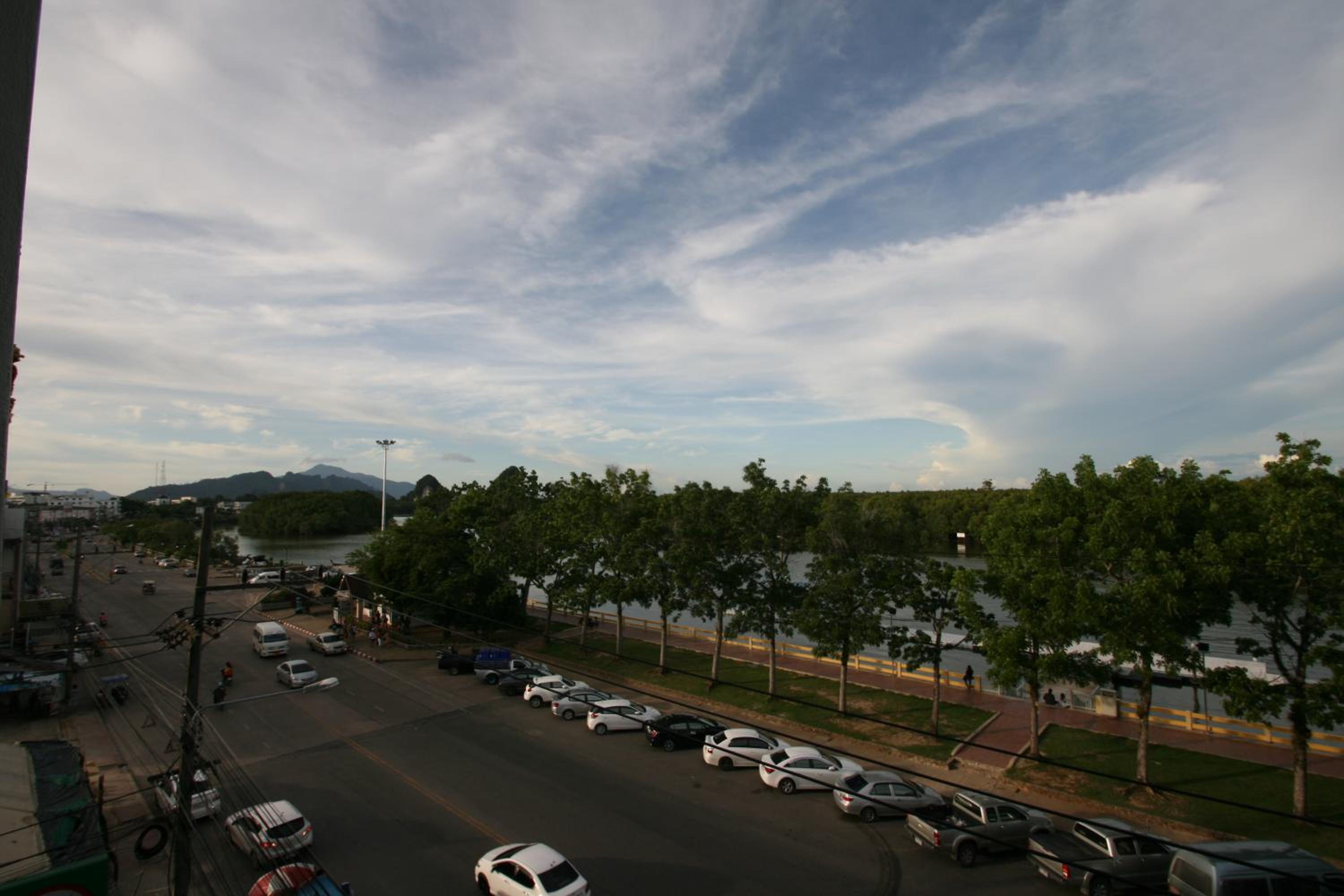 Apo Hotel
