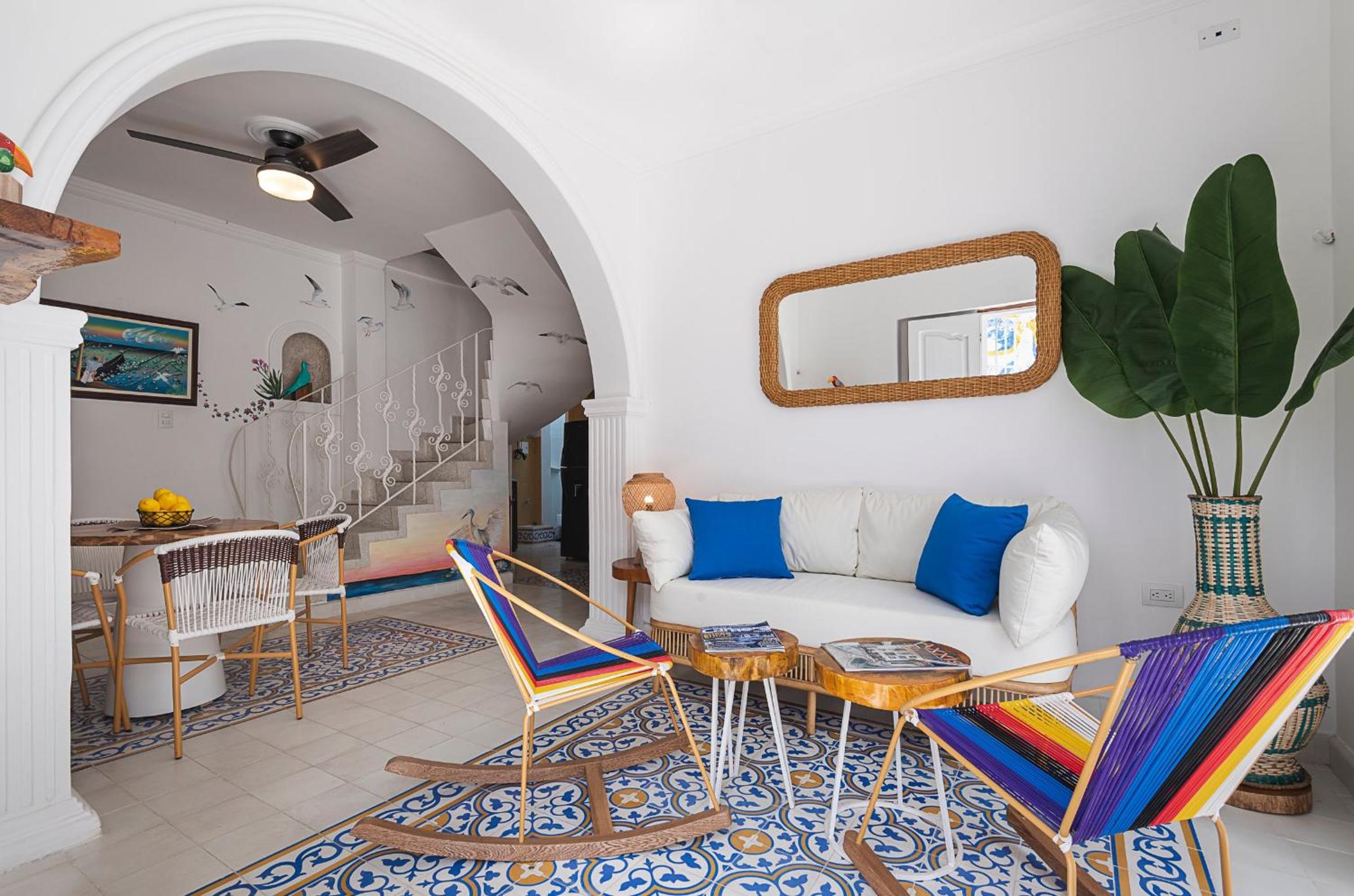 La Casita Azul Cozy Colonial House at Centro Historico with Rooftop and Jacuzzi
