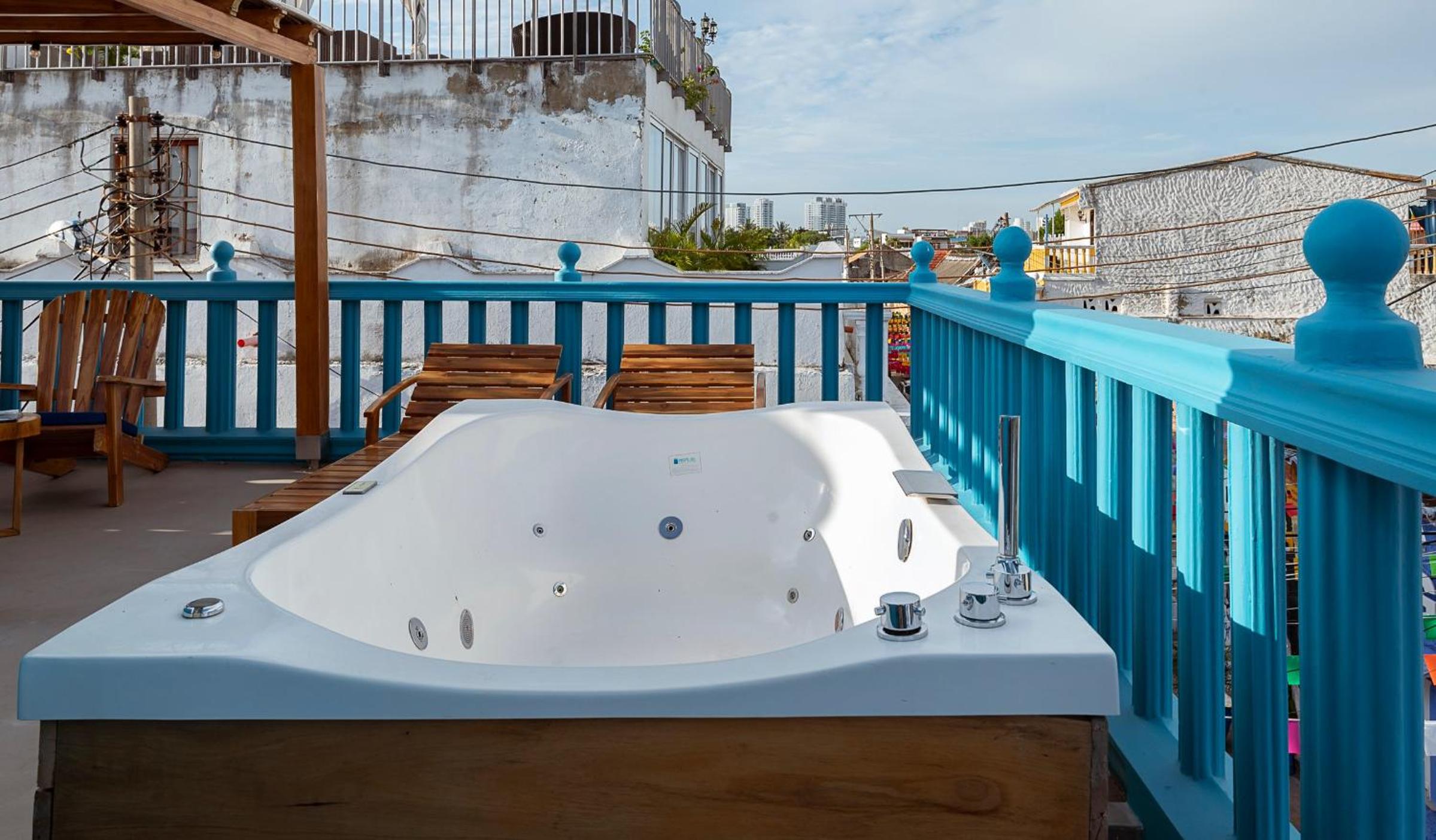 La Casita Azul Cozy Colonial House at Centro Historico with Rooftop and Jacuzzi