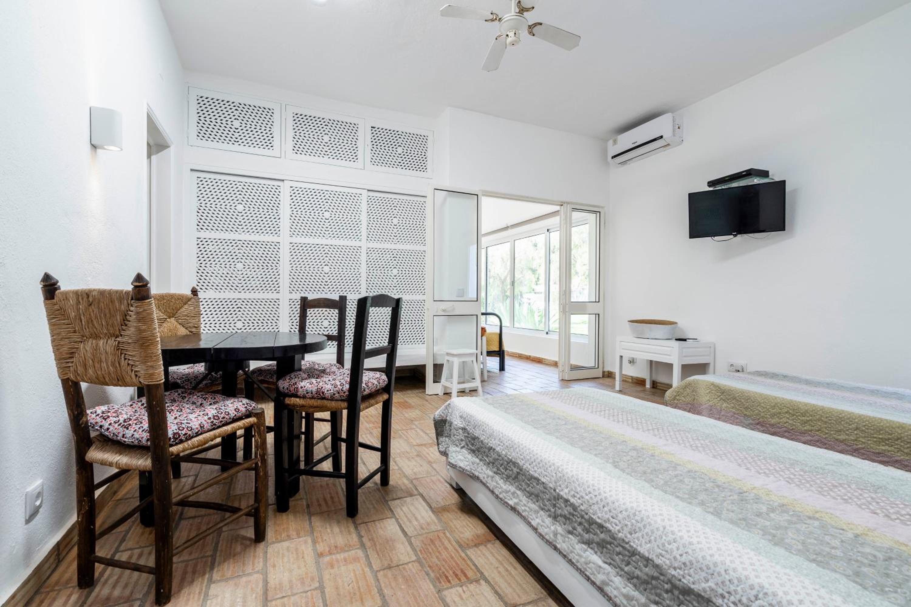Apartamento 157, Pedras d’el Rei