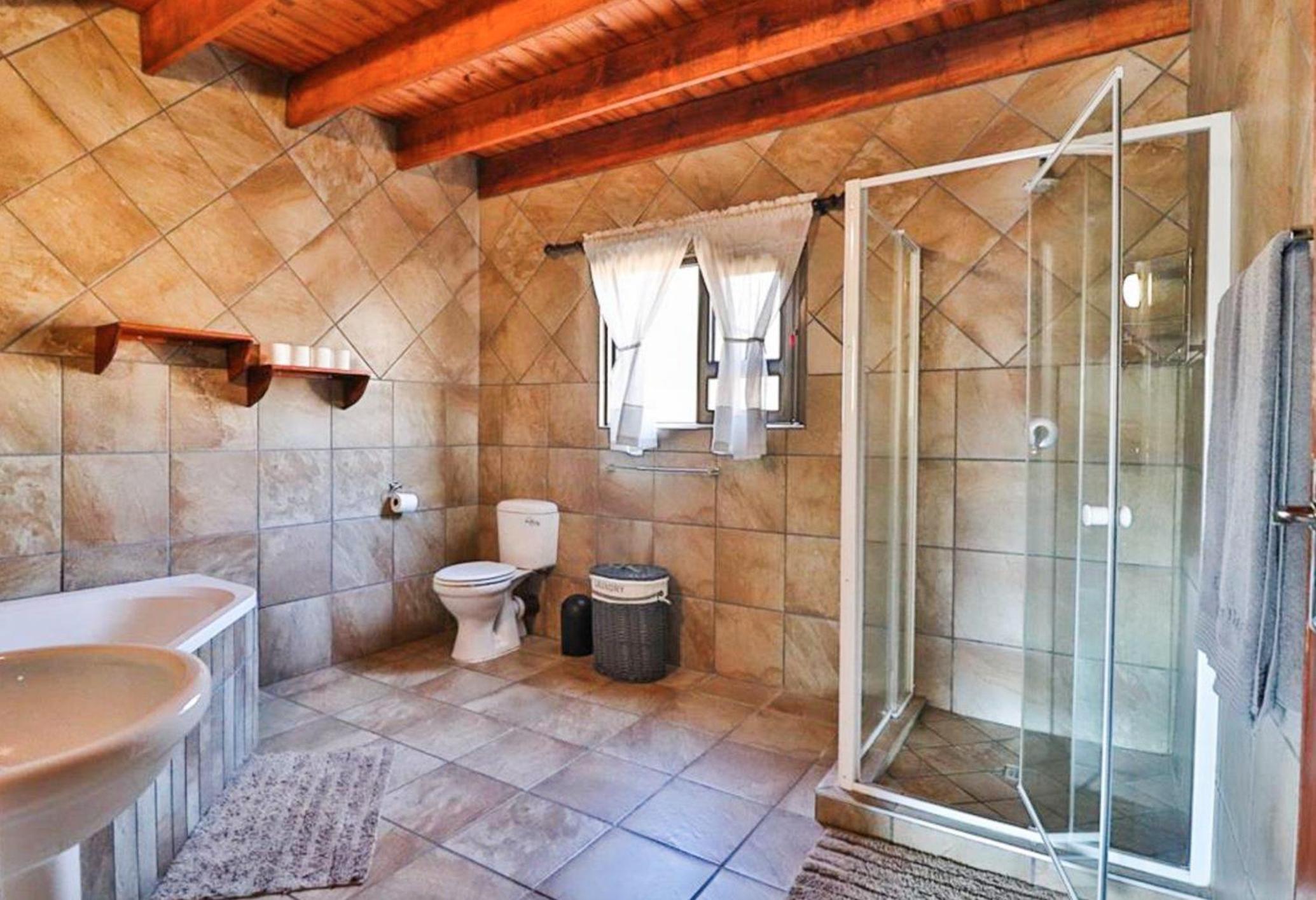 Nghala Self-catering Holiday Home view 5