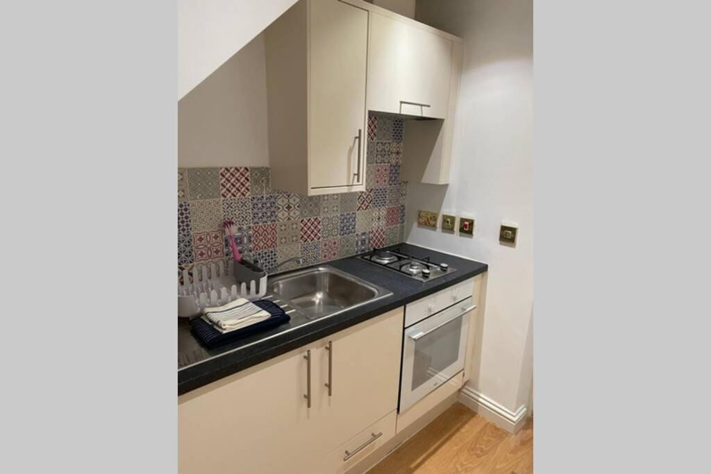 City Centre Entire Studio Apartment- Self check in view 5