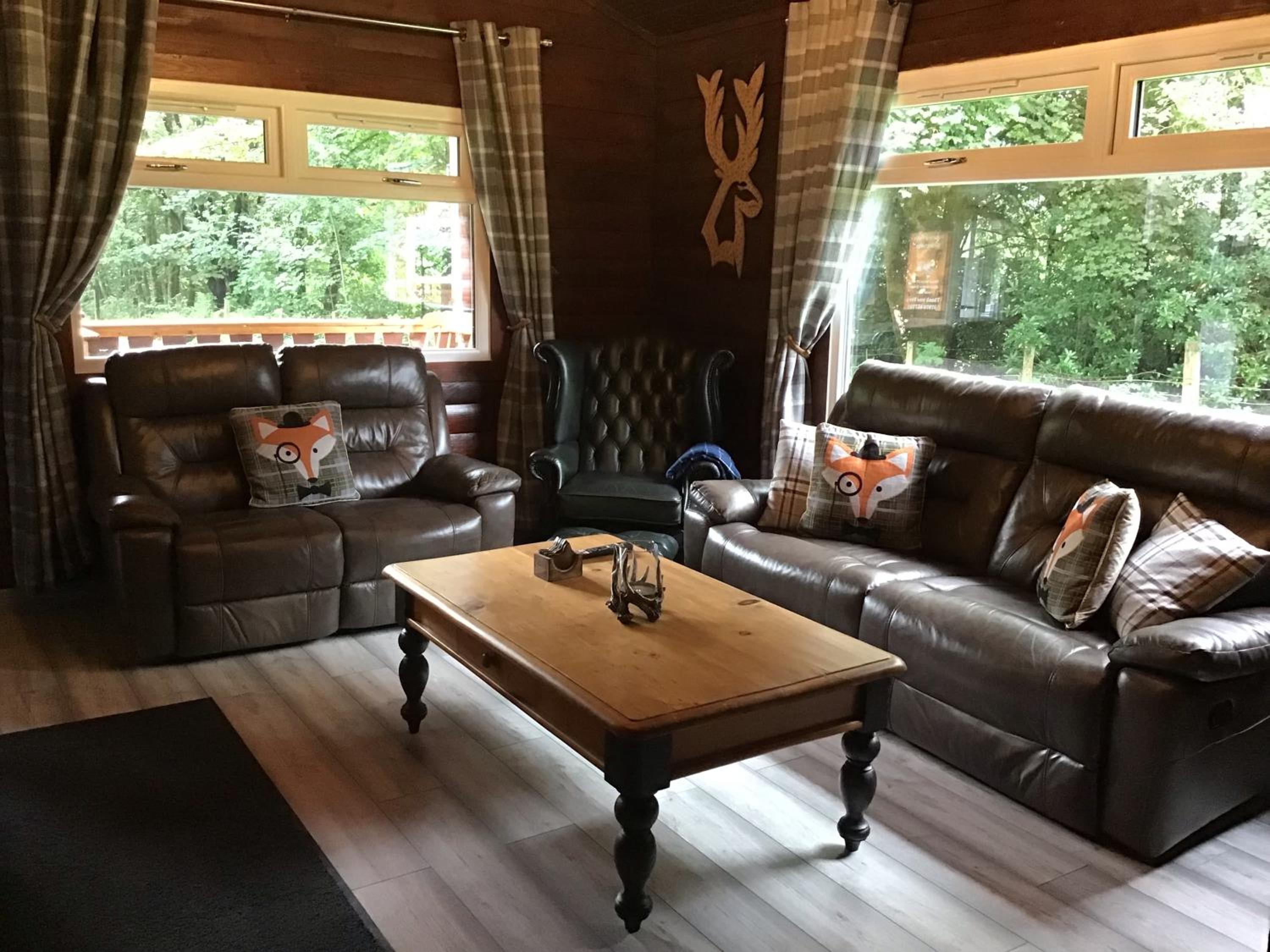 Antler Lodge Traditional Log Cabin view 5
