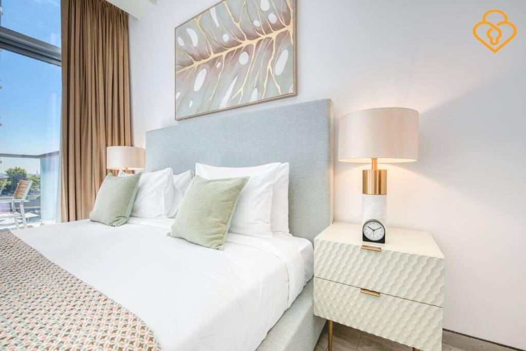 Keysplease New Beautiful 1 B/R Apt, Atria Tower Business Bay