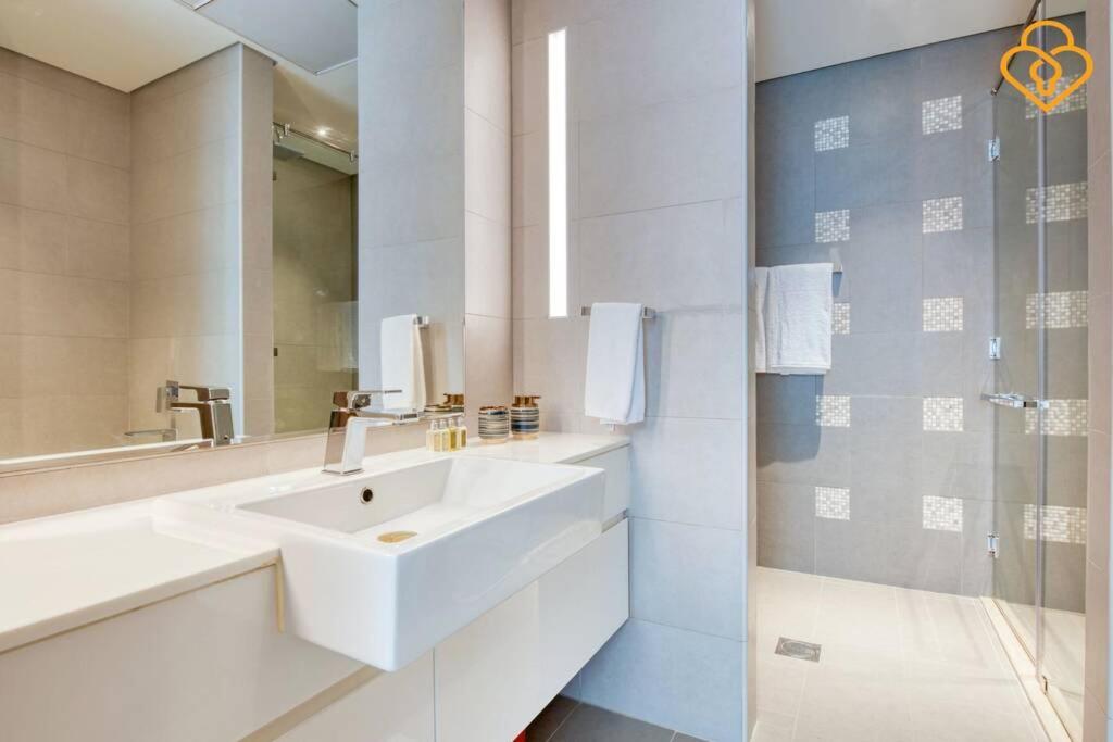 Keysplease New Beautiful 1 B/R Apt, Atria Tower Business Bay