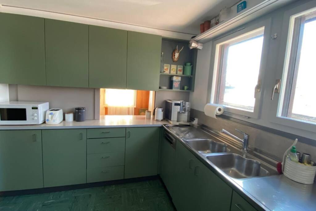 Familien-Haus, Garten, Feuerstelle mit Grill, 50m zum Rhein