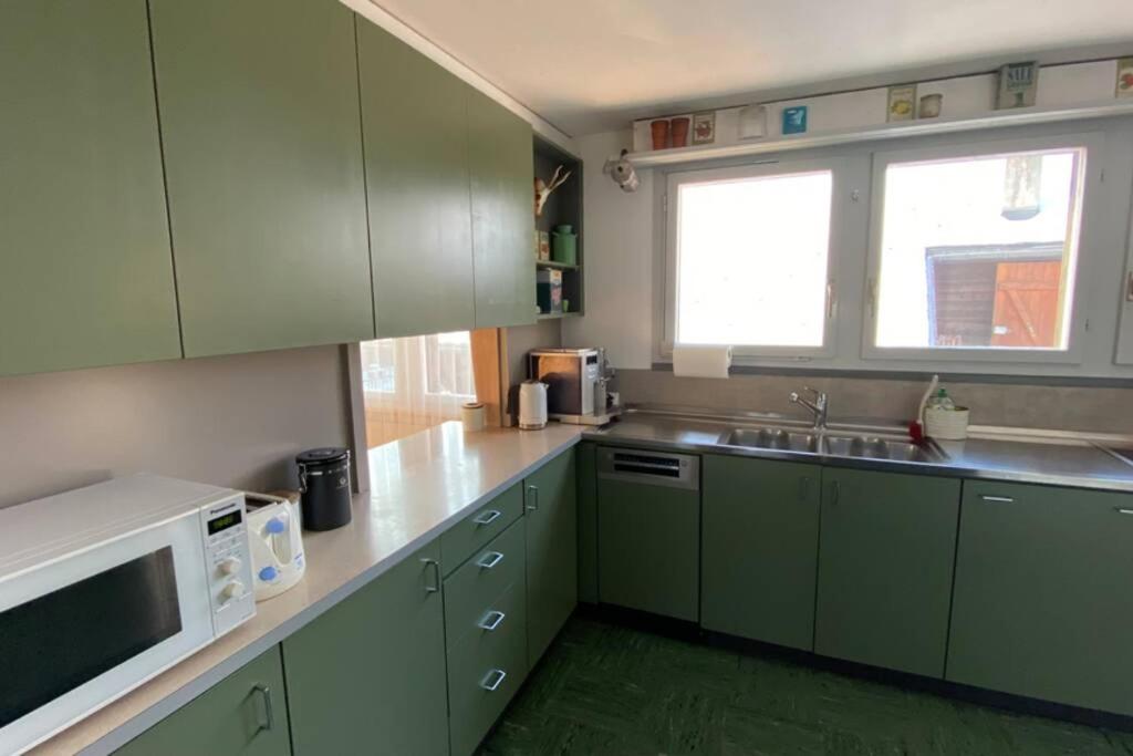 Familien-Haus, Garten, Feuerstelle mit Grill, 50m zum Rhein