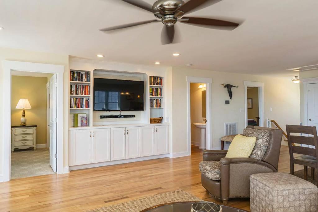 Beautiful ocean view property that will accommodate large groups. You Name It