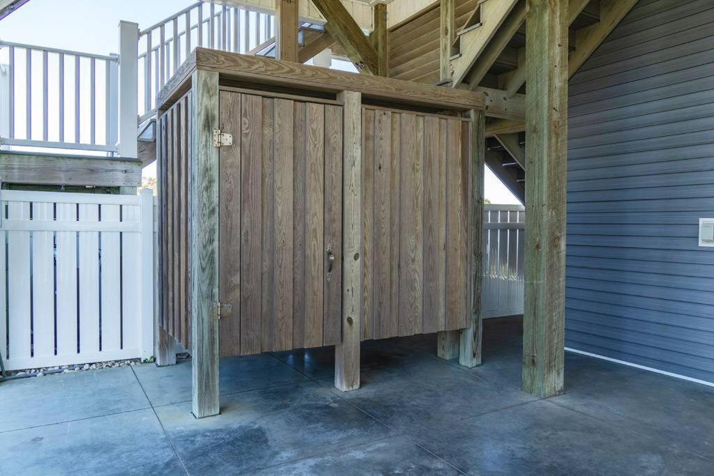 Beautiful ocean view property that will accommodate large groups. You Name It