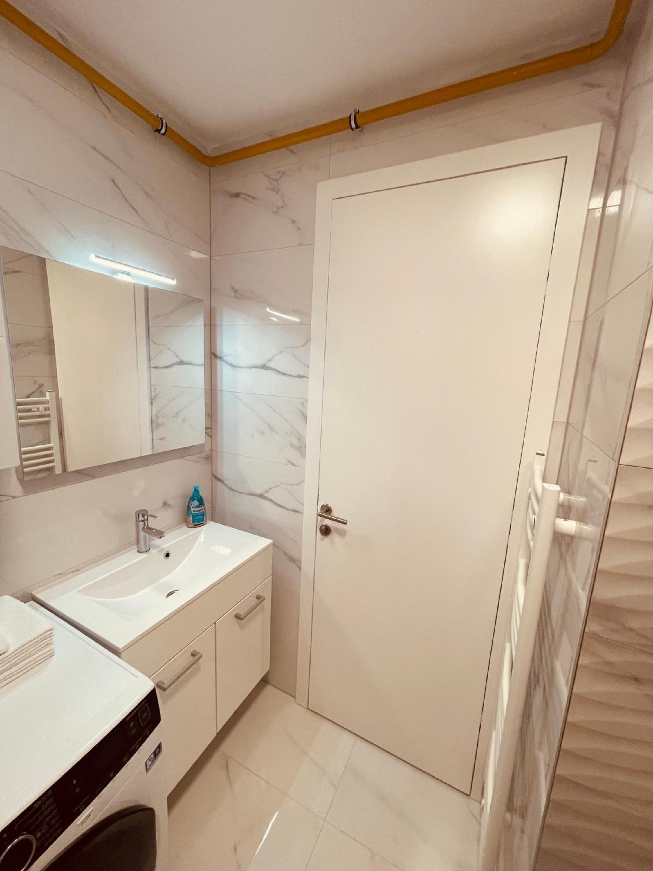 Apartment 7