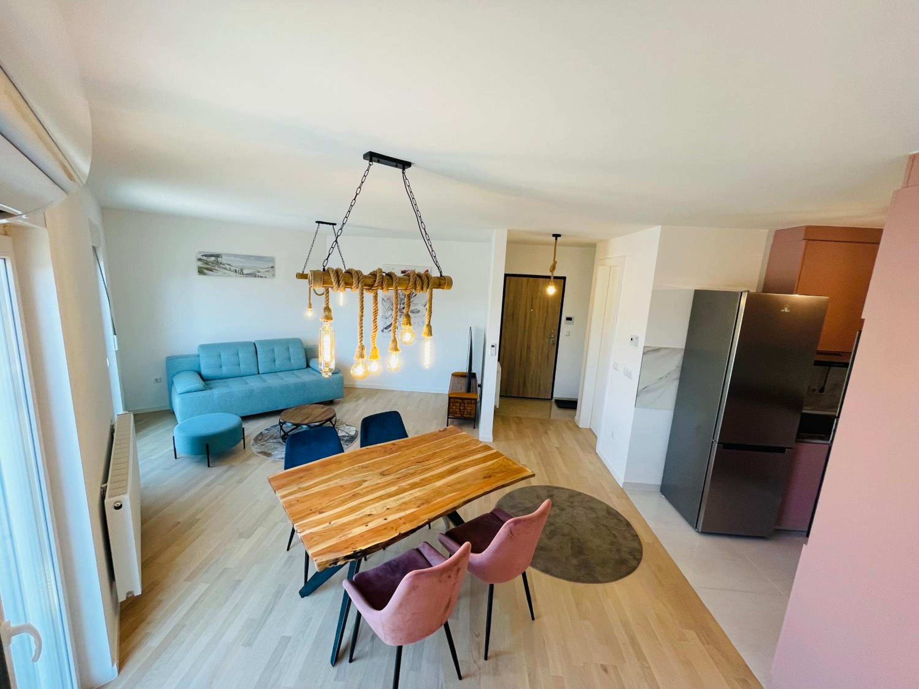Apartment 7