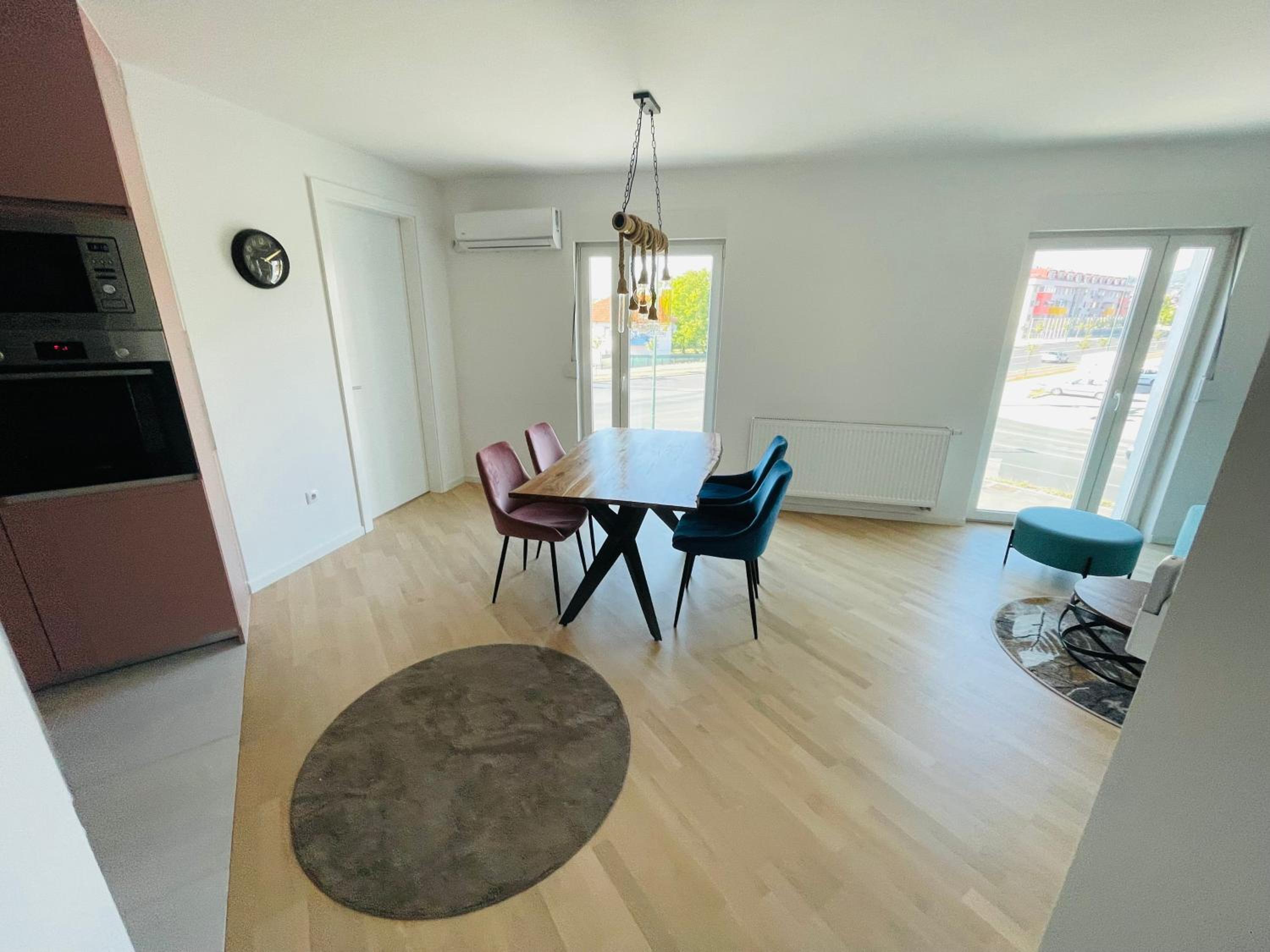 Apartment 7
