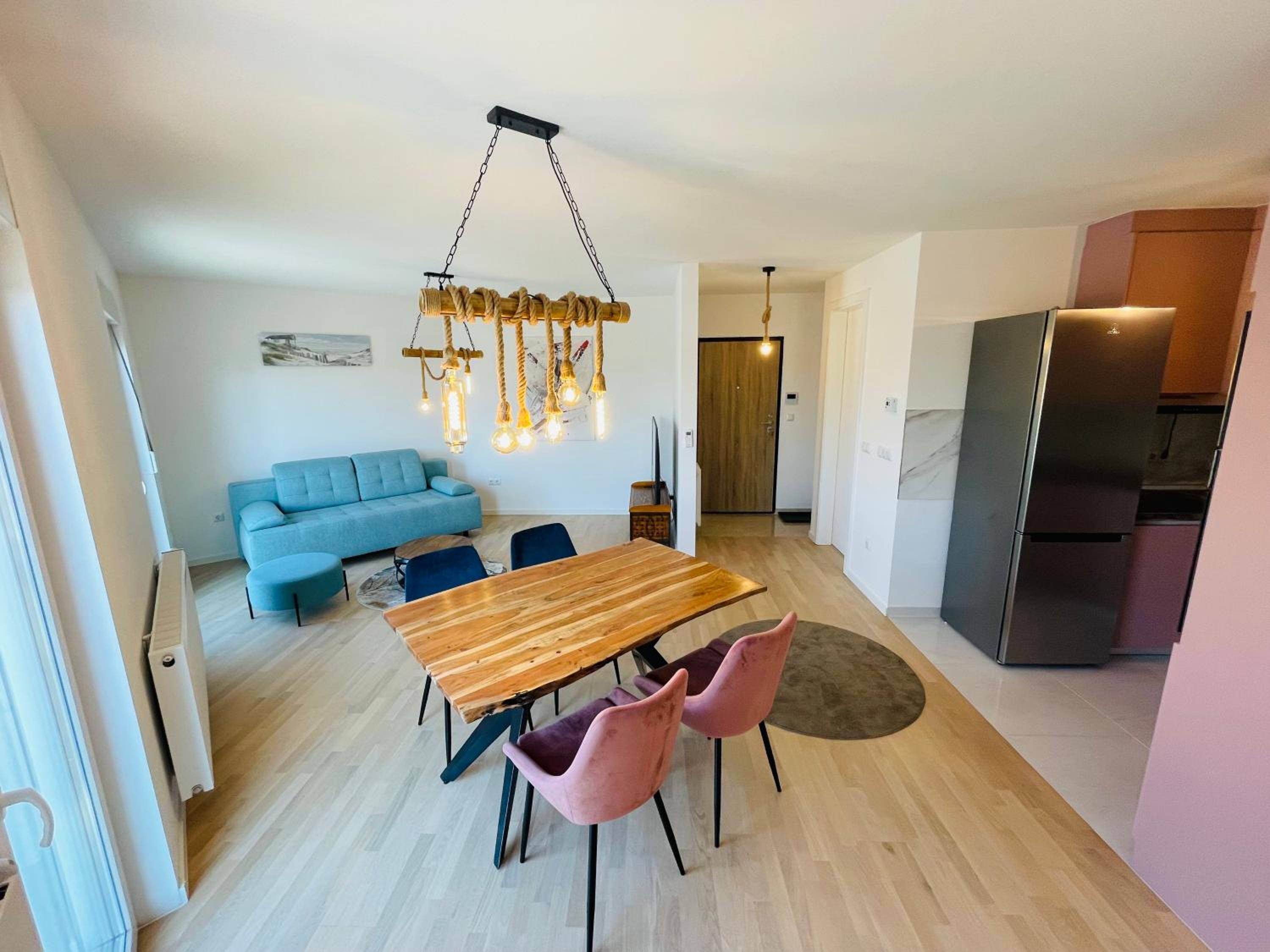 Apartment 7