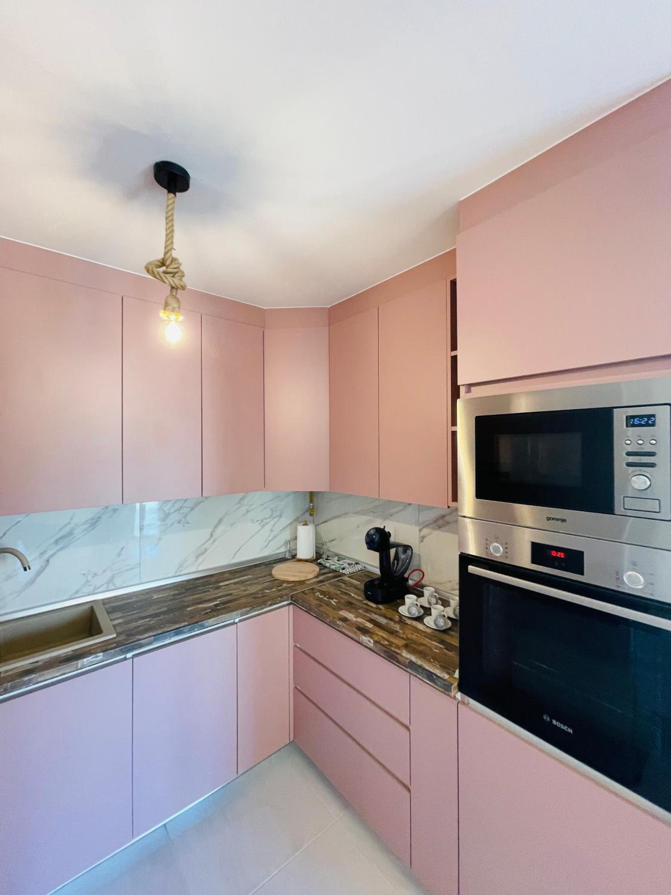 Apartment 7