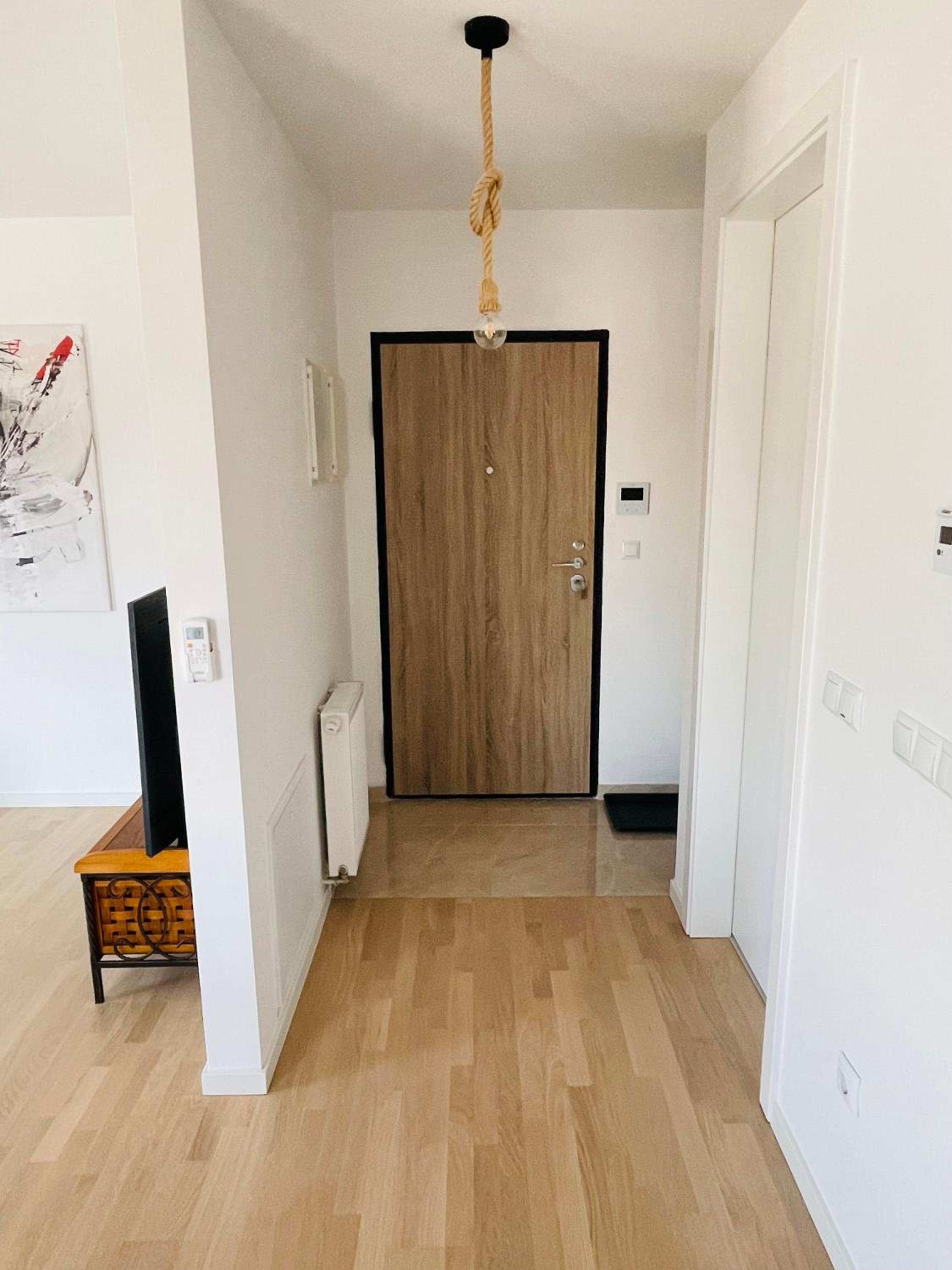 Apartment 7