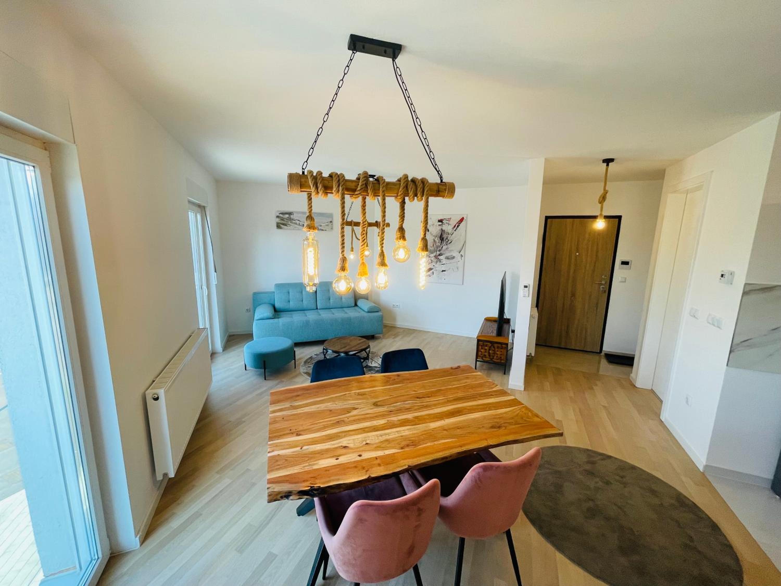 Apartment 7