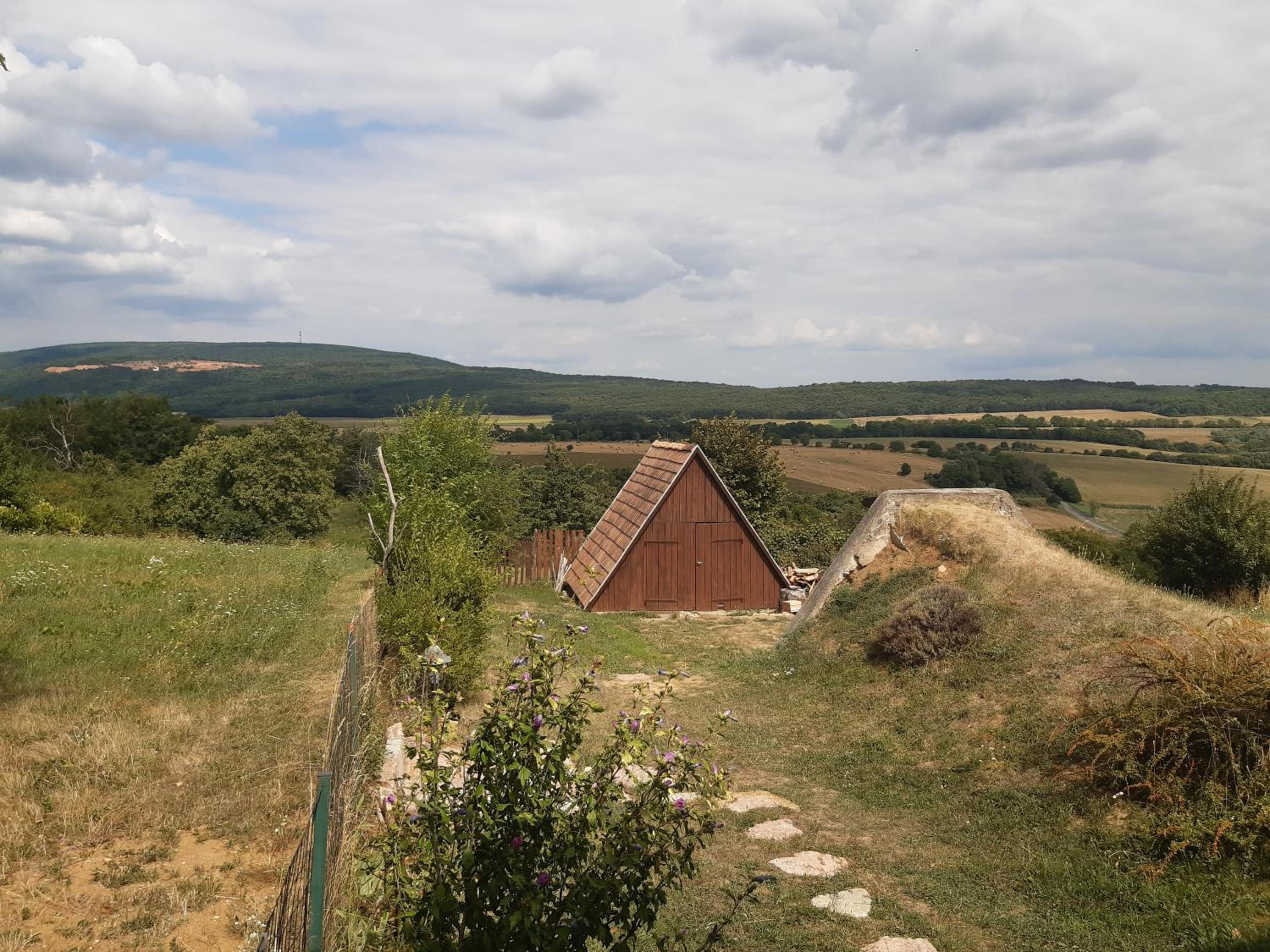 Vértestolna Vendégház view 4