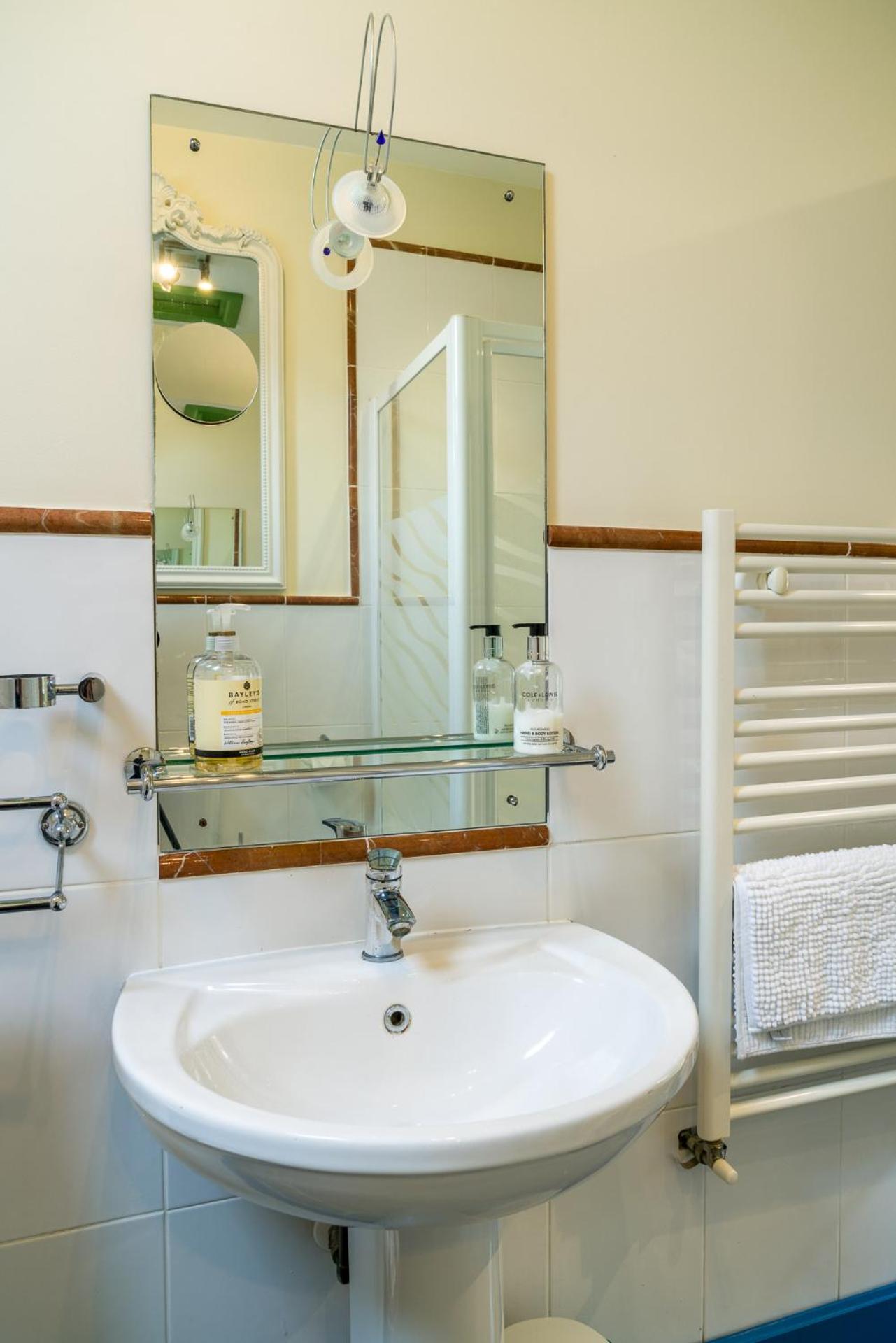 Idyllic Suite at Lower Fields Farm, photo 55