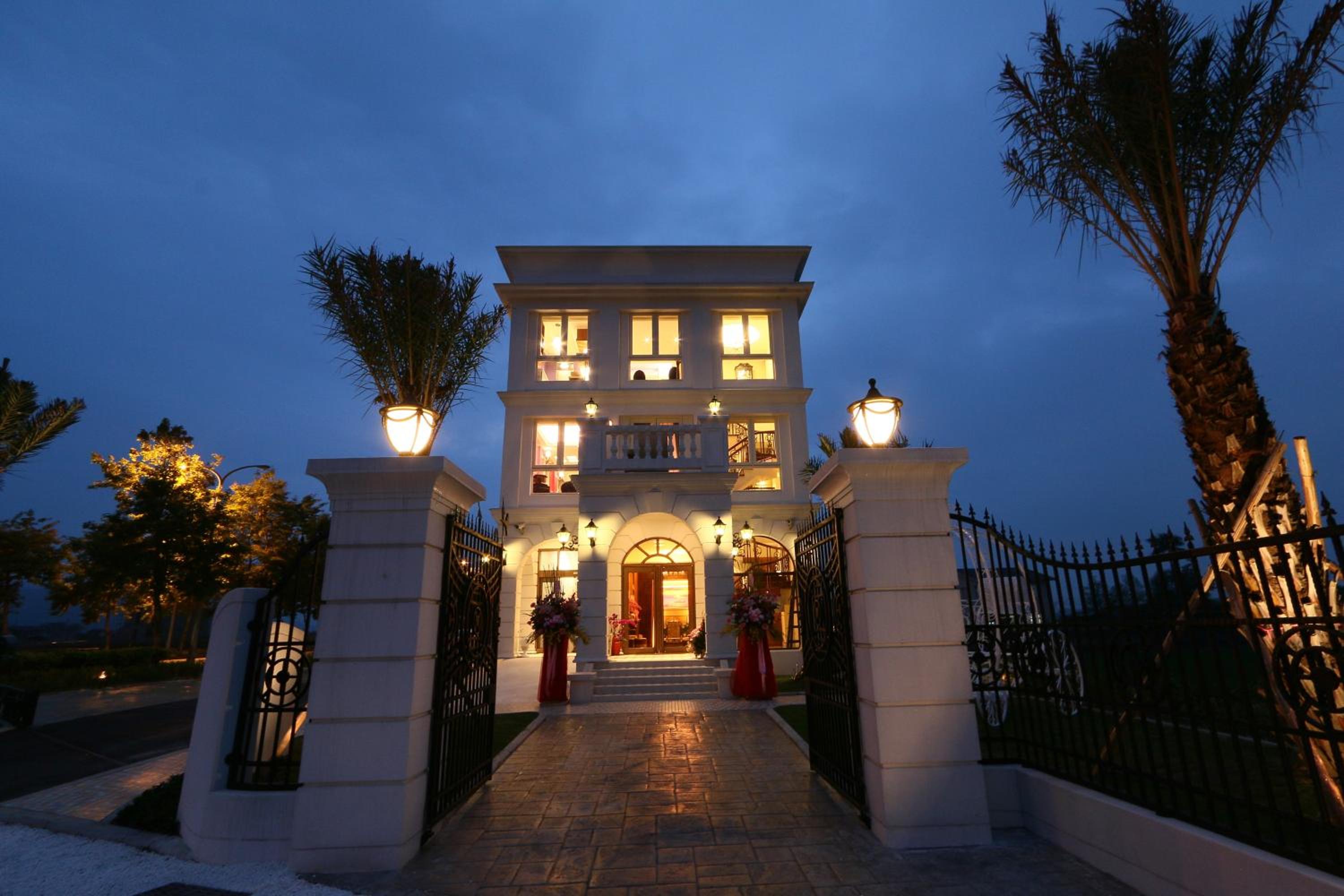 Aleex Villa